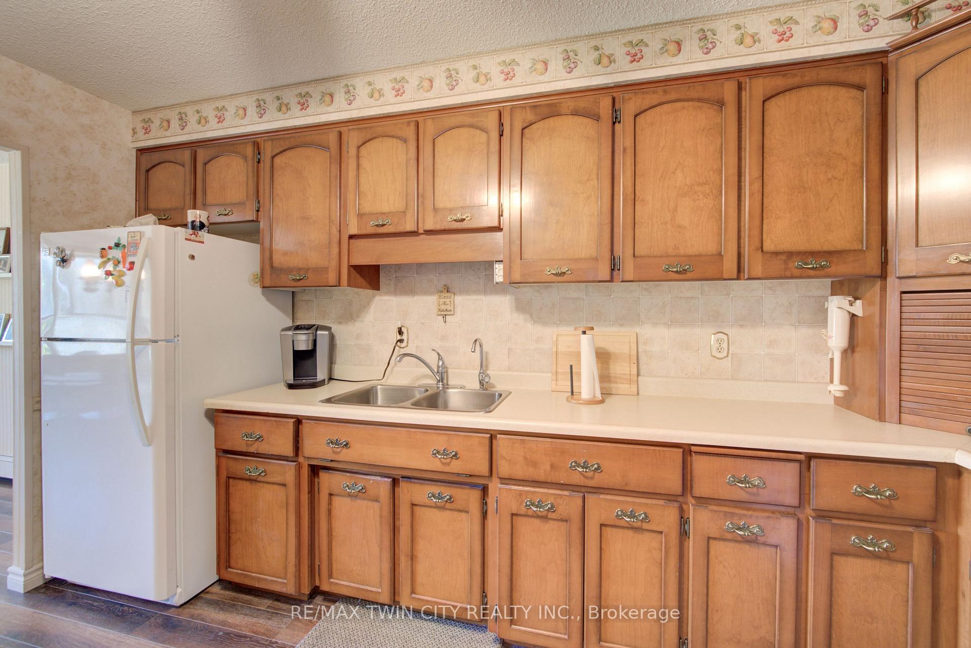 Photo 19 of Unit 205, 380 Champlain Boulevard, Cambridge, Christopher-Champlain — HOMEH