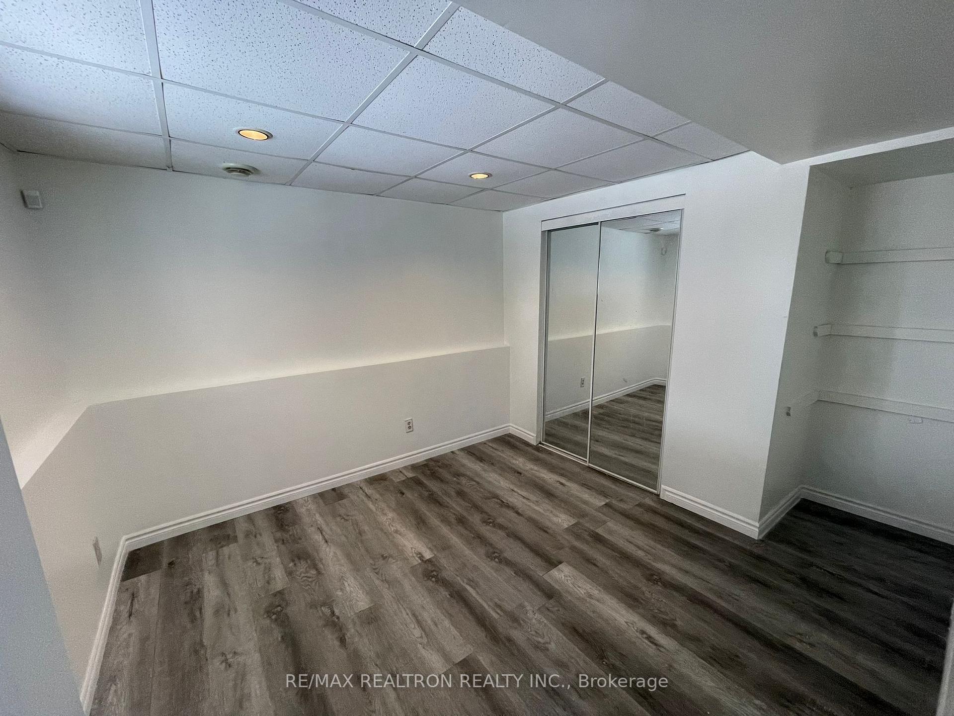 Photo 5 of 14 Windale Crescent N, Kitchener, Forest Hill — HOMEH