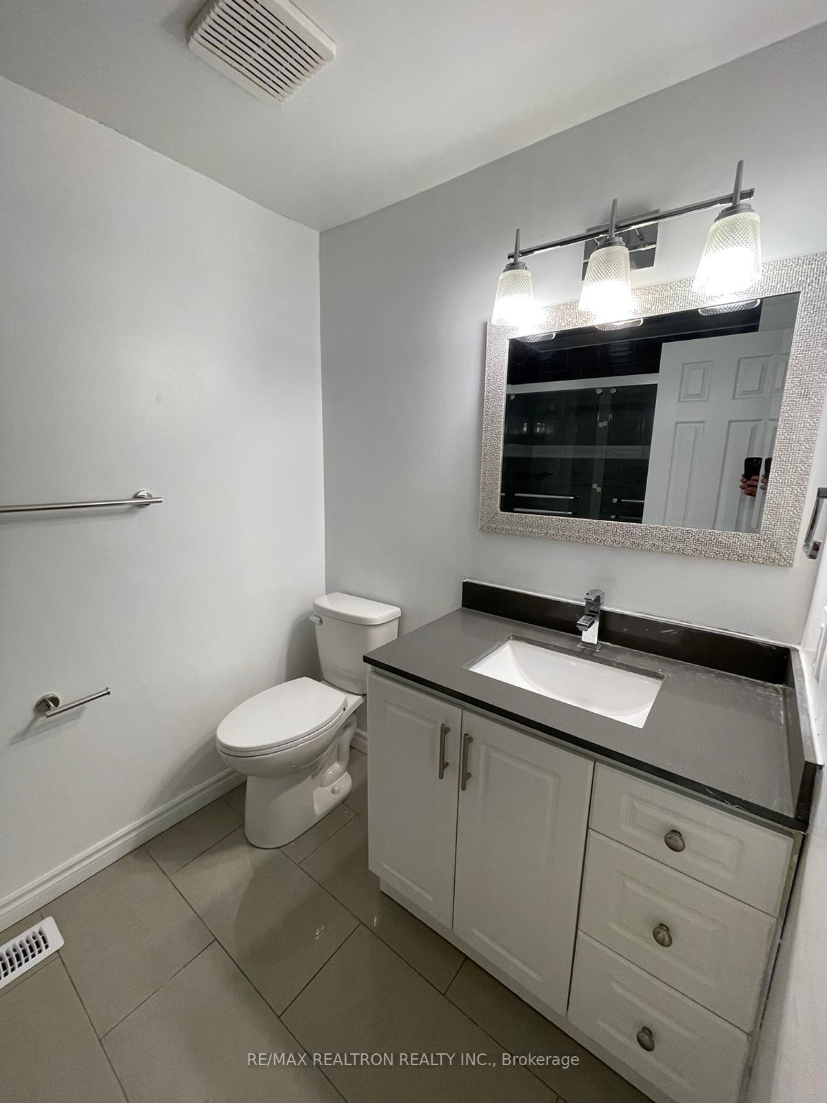 Photo 9 of 14 Windale Crescent N, Kitchener, Forest Hill — HOMEH