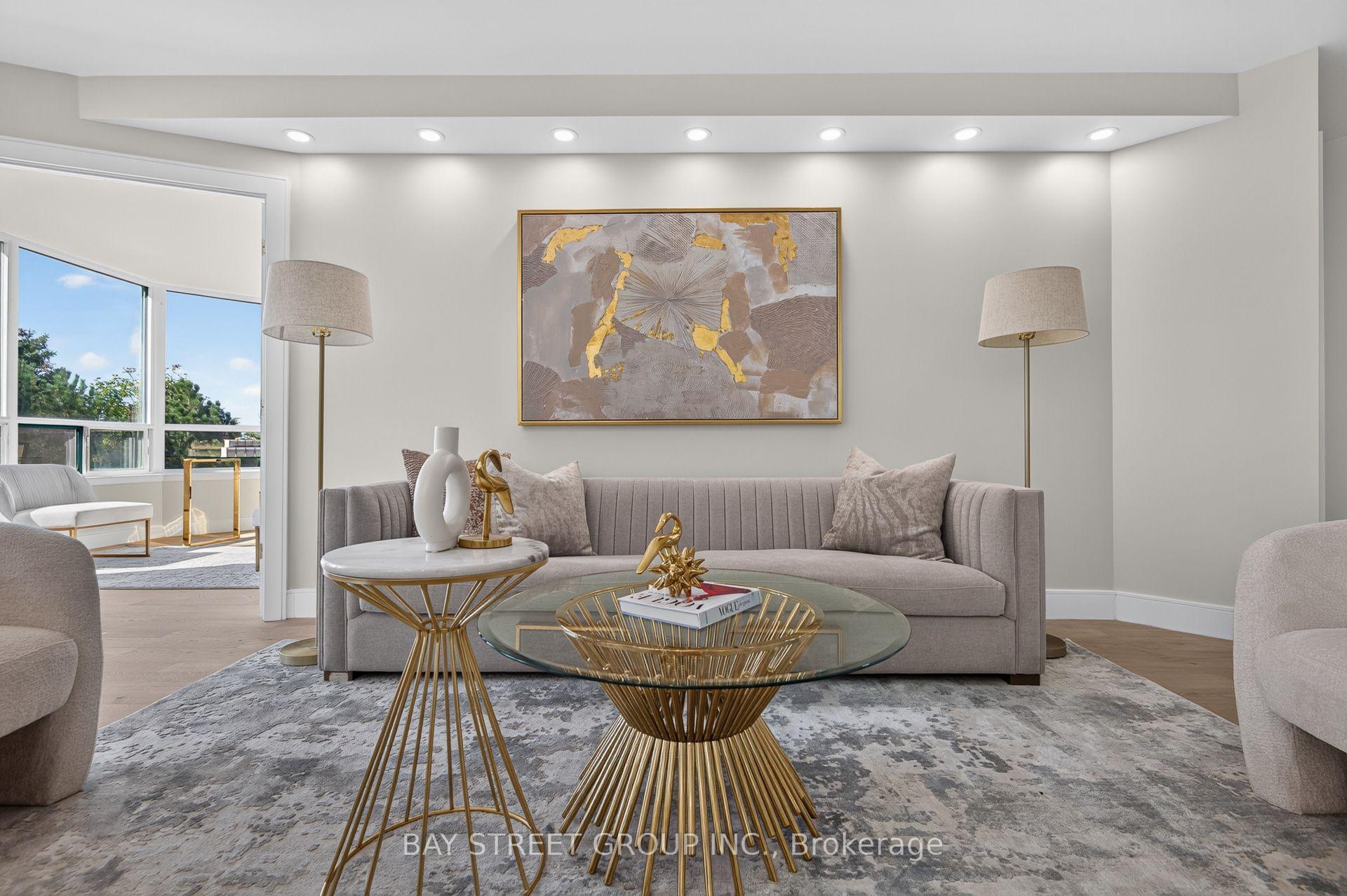 Photo 5 of Unit 506, 7250 Yonge Street, Vaughan, Crestwood-Springfarm-Yorkhill — HOMEH