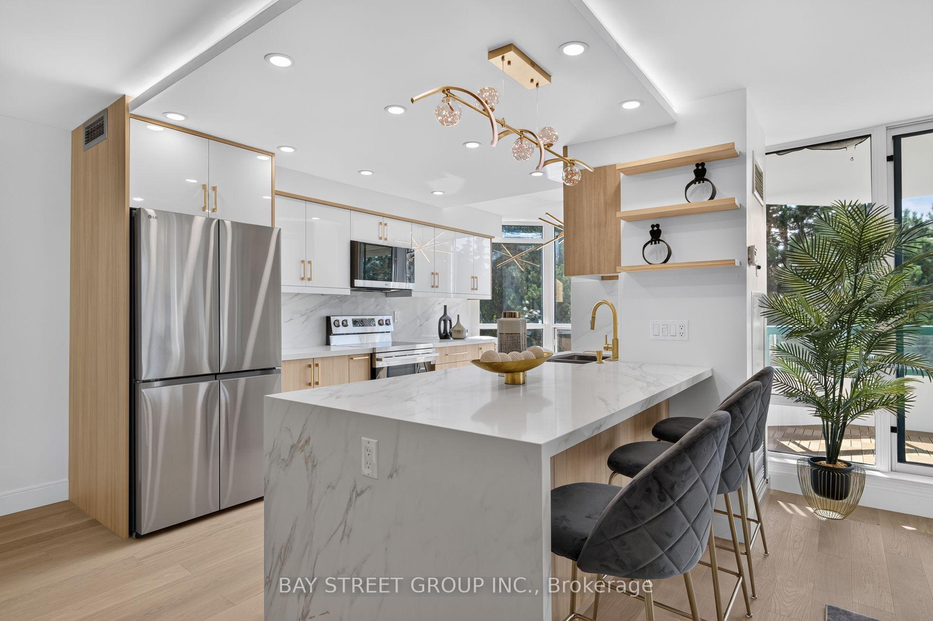 Photo 13 of Unit 506, 7250 Yonge Street, Vaughan, Crestwood-Springfarm-Yorkhill — HOMEH