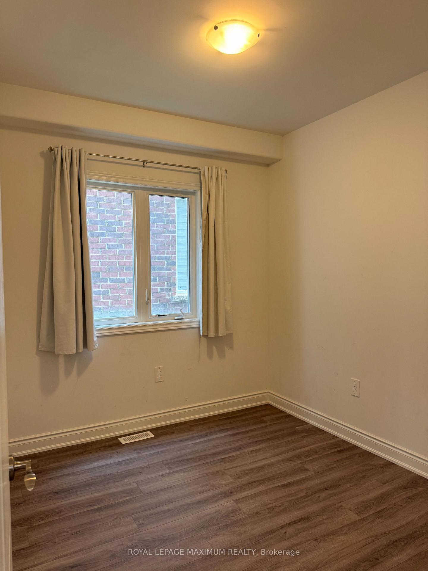 Photo 12 of 2982 Monarch Drive, Orillia — HOMEH