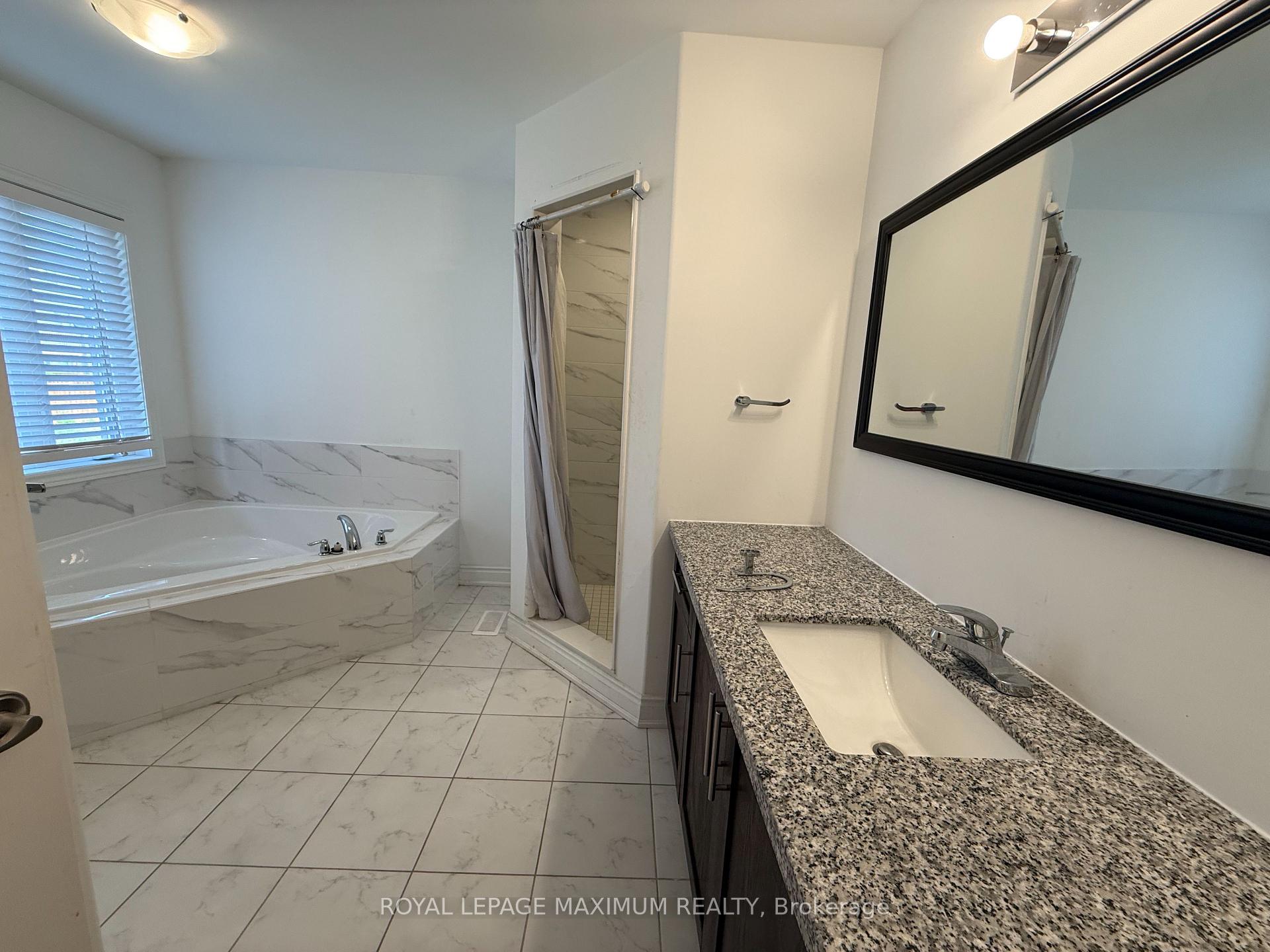 Photo 14 of 2982 Monarch Drive, Orillia — HOMEH