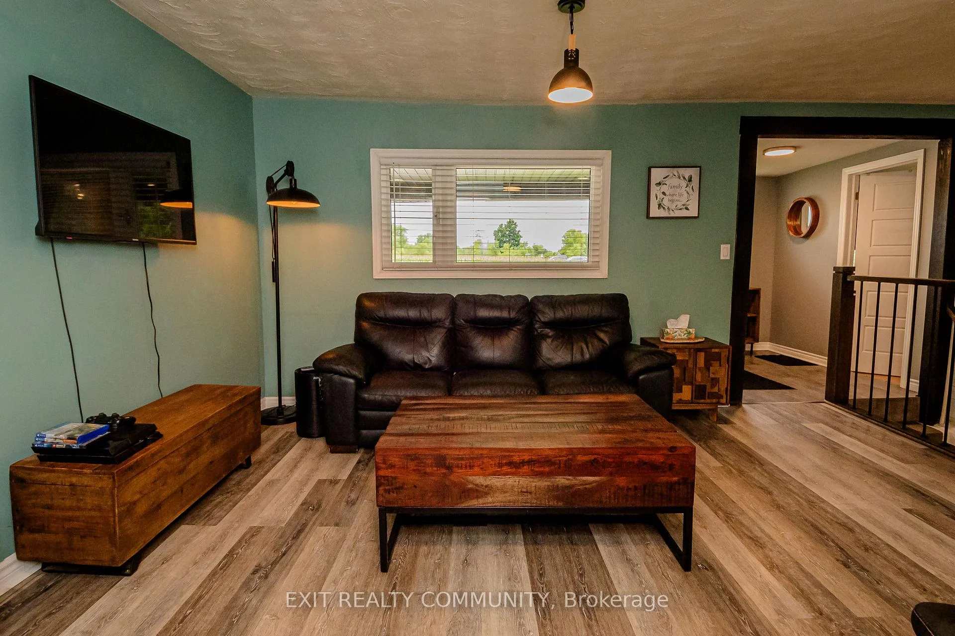 Photo 8 of 22530 Coldstream Road, Middlesex Centre, Komoka — HOMEH