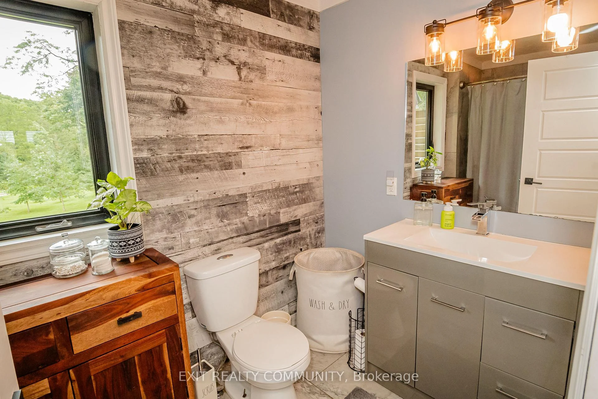 Photo 11 of 22530 Coldstream Road, Middlesex Centre, Komoka — HOMEH