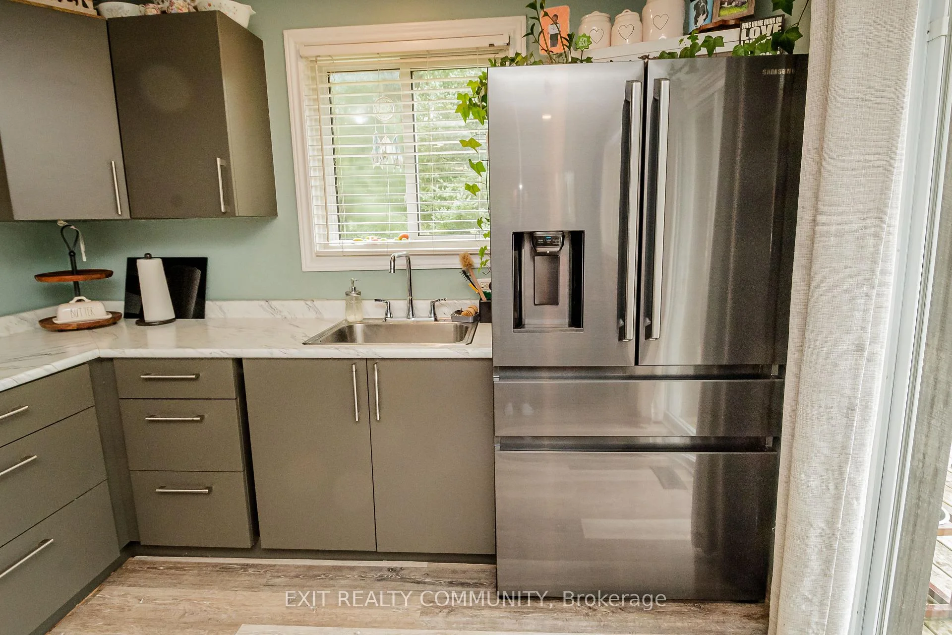 Photo 16 of 22530 Coldstream Road, Middlesex Centre, Komoka — HOMEH
