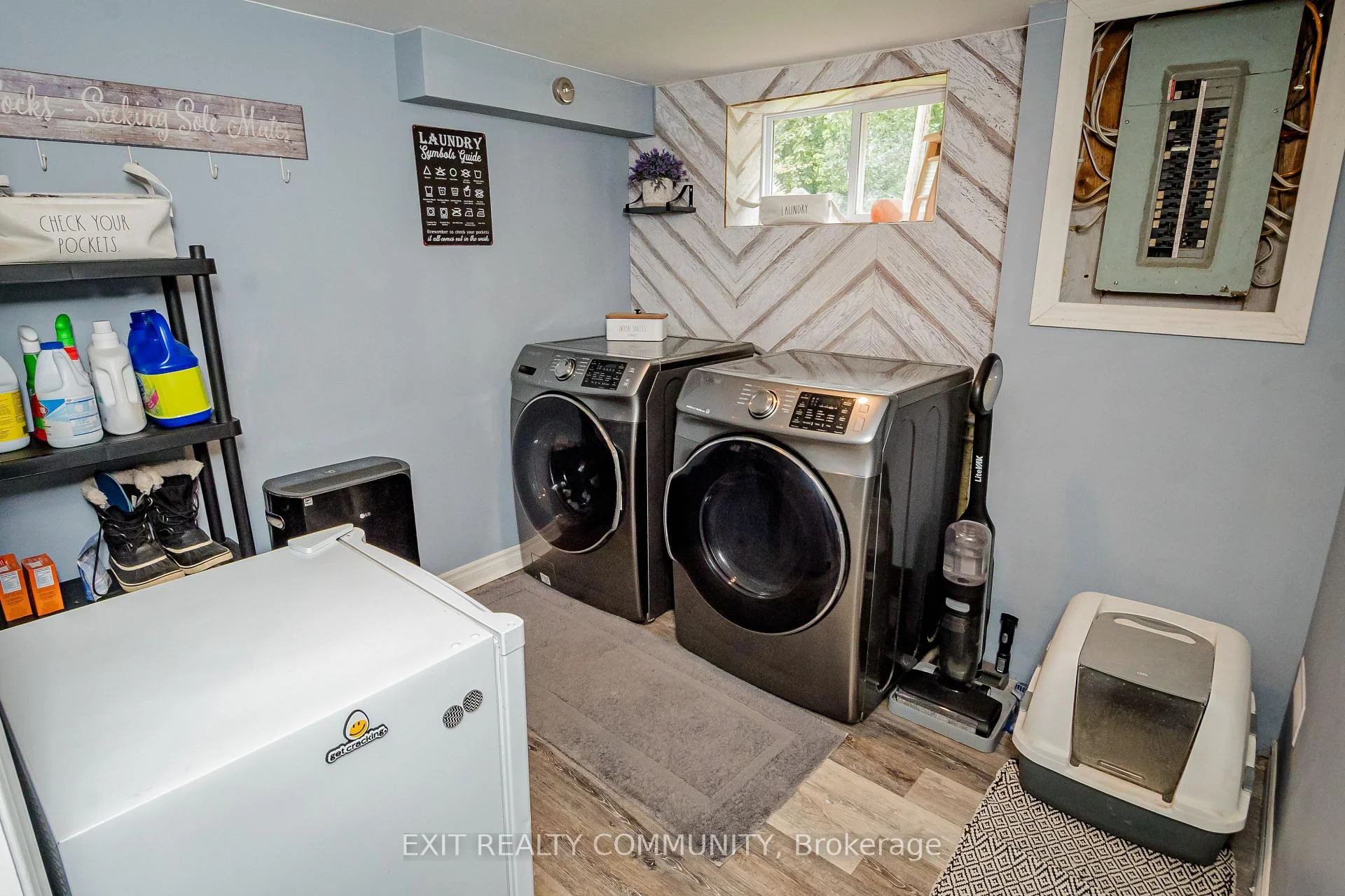 Photo 24 of 22530 Coldstream Road, Middlesex Centre, Komoka — HOMEH