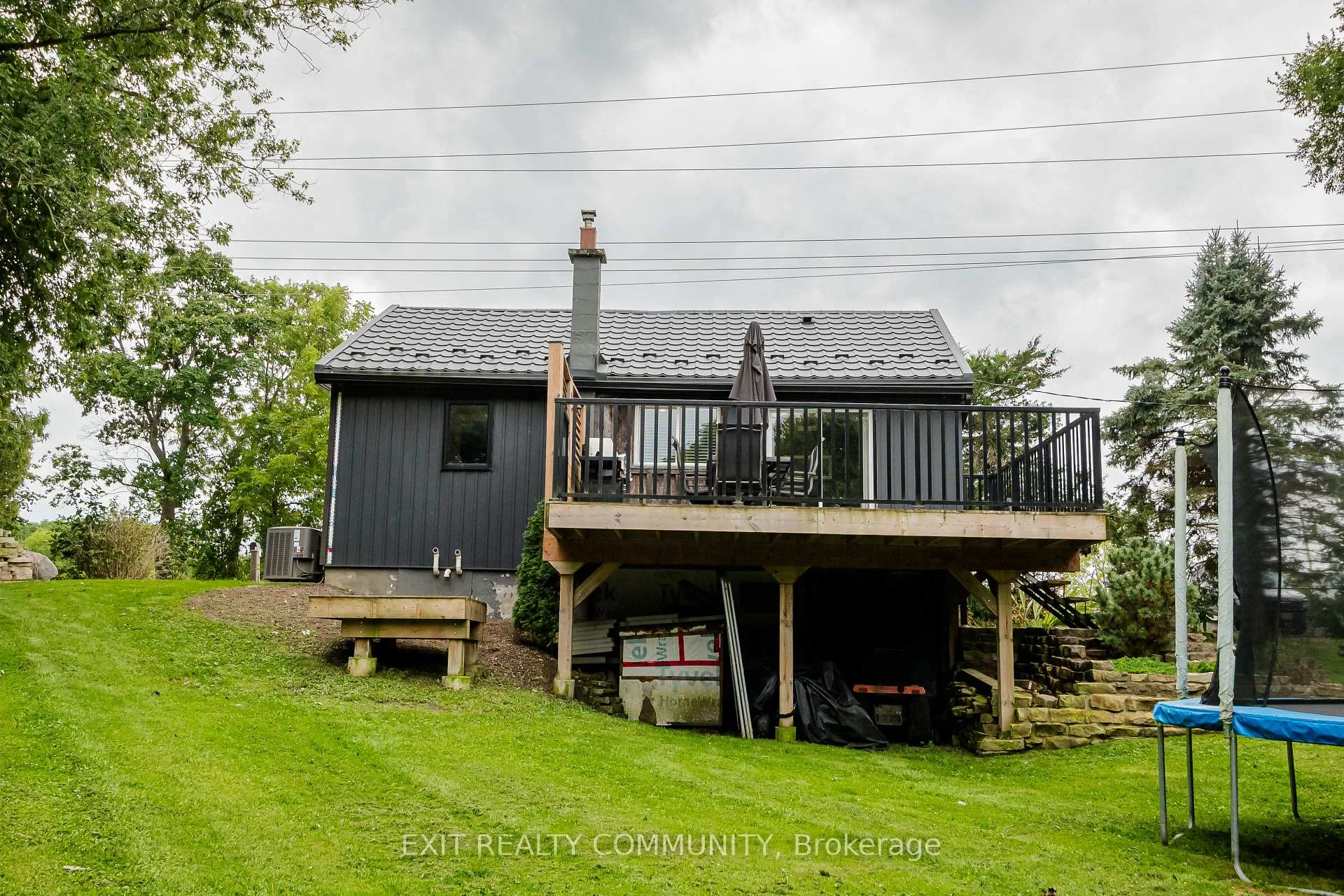 Photo 32 of 22530 Coldstream Road, Middlesex Centre, Komoka — HOMEH