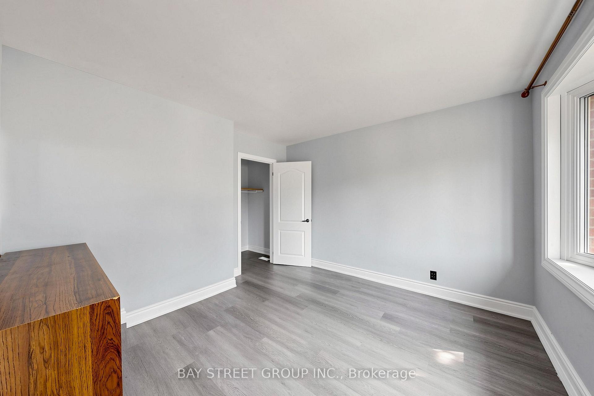 Photo 18 of 26 Sunset Boulevard, Brampton, Brampton West — HOMEH