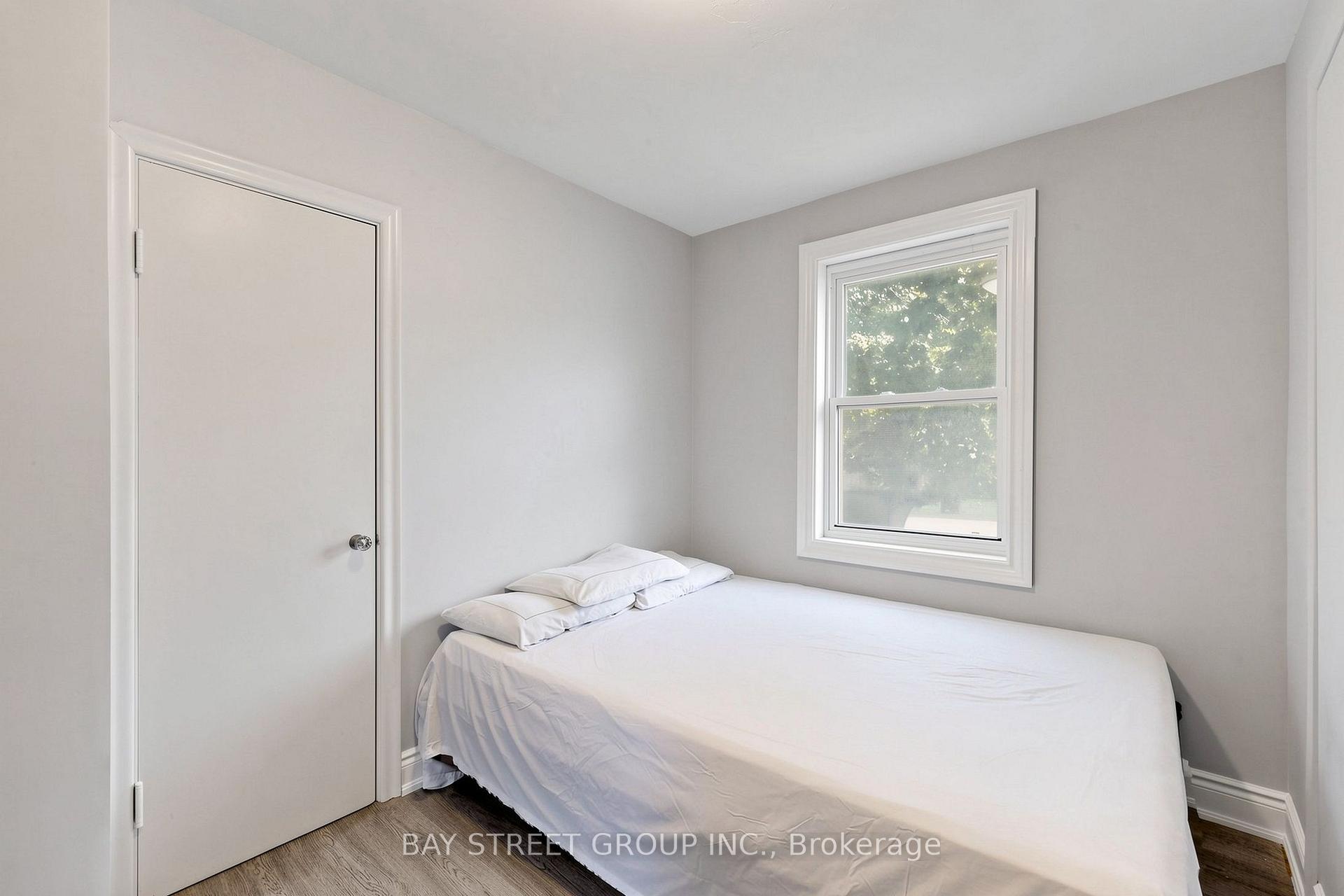 Photo 21 of 26 Sunset Boulevard, Brampton, Brampton West — HOMEH