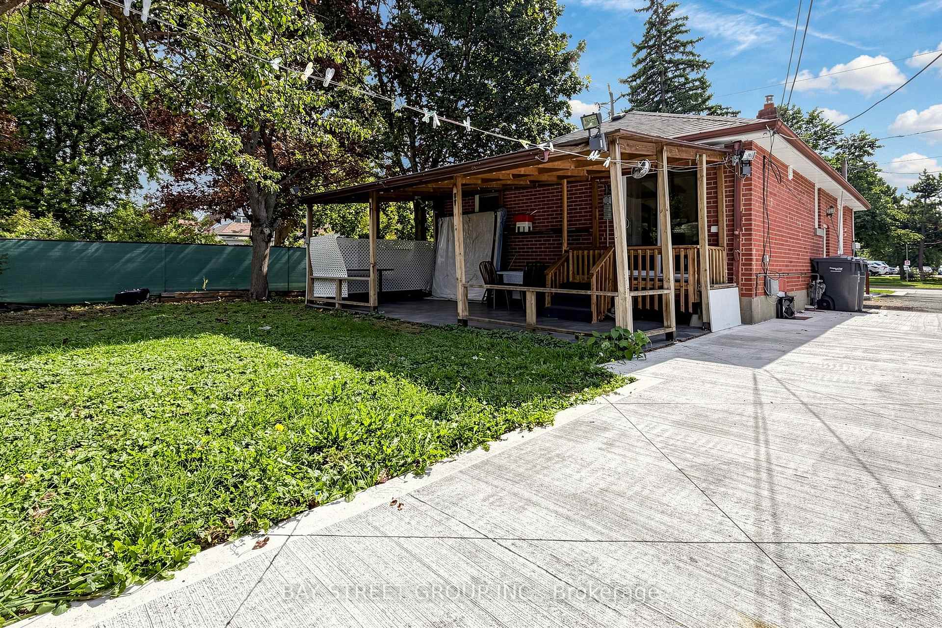 Photo 37 of 26 Sunset Boulevard, Brampton, Brampton West — HOMEH