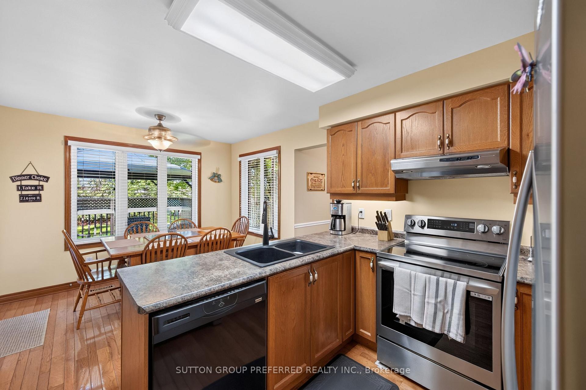 Photo 23 of 1035 Dearness Drive, London, South Y — HOMEH