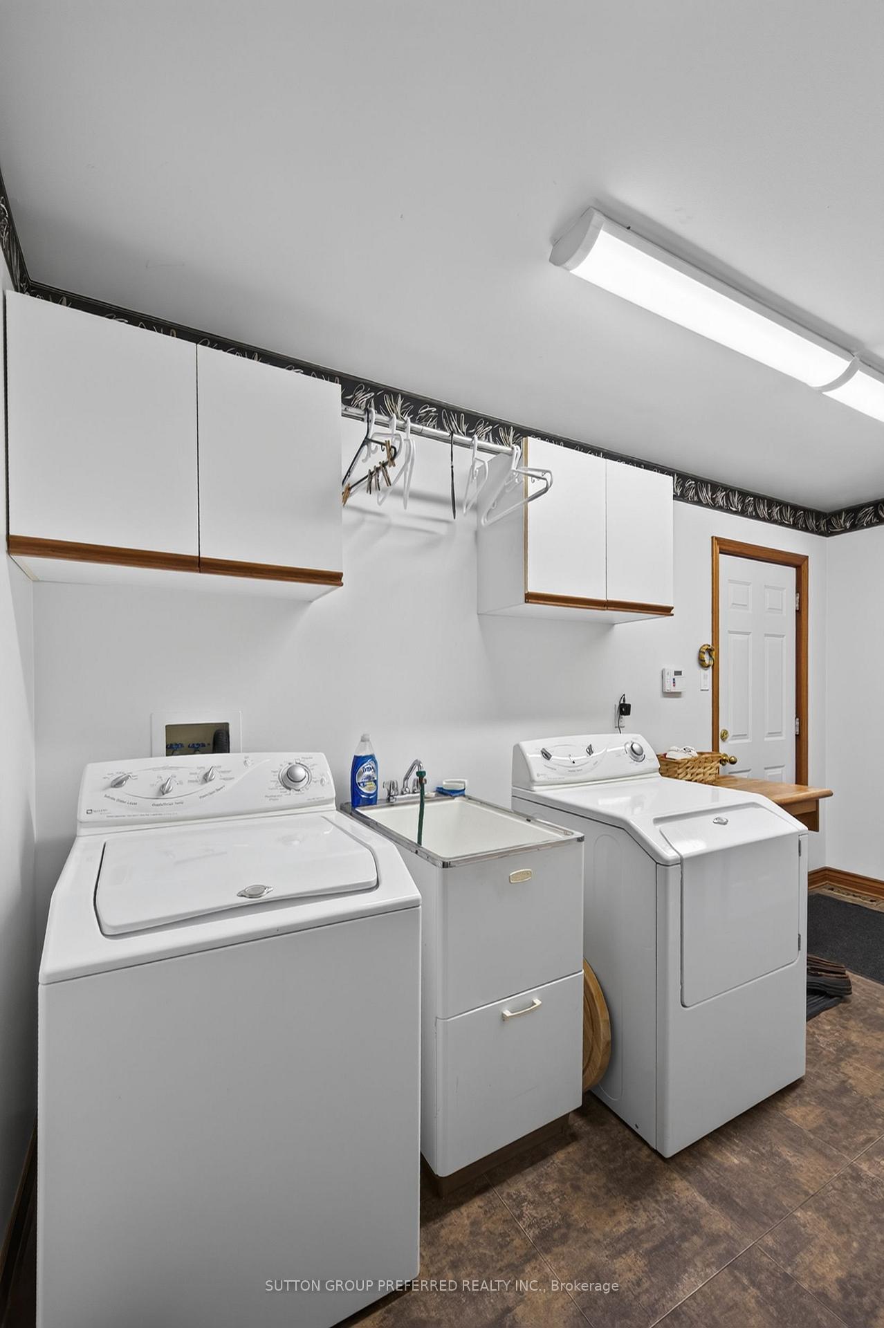 Photo 25 of 1035 Dearness Drive, London, South Y — HOMEH