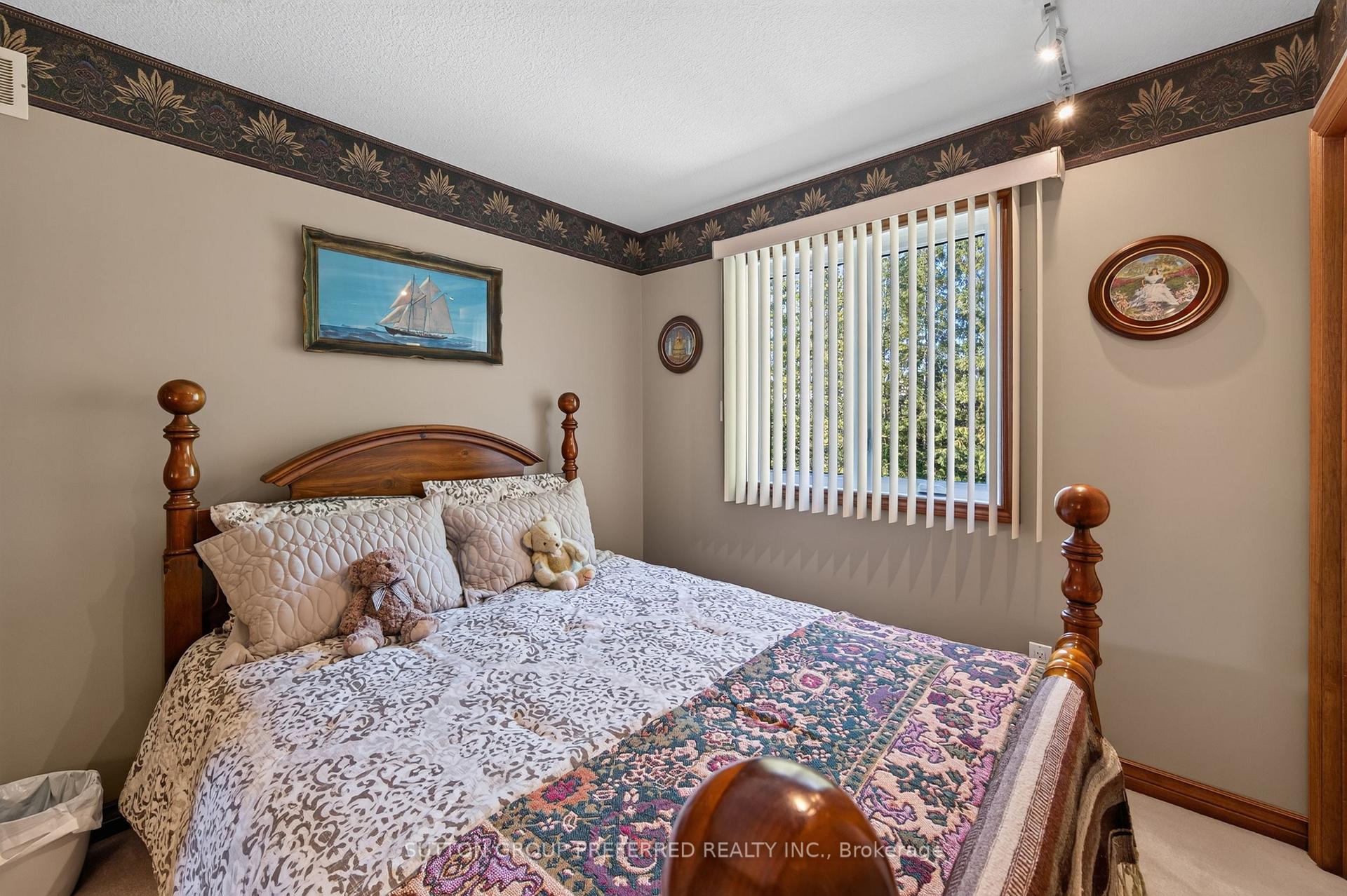 Photo 34 of 1035 Dearness Drive, London, South Y — HOMEH