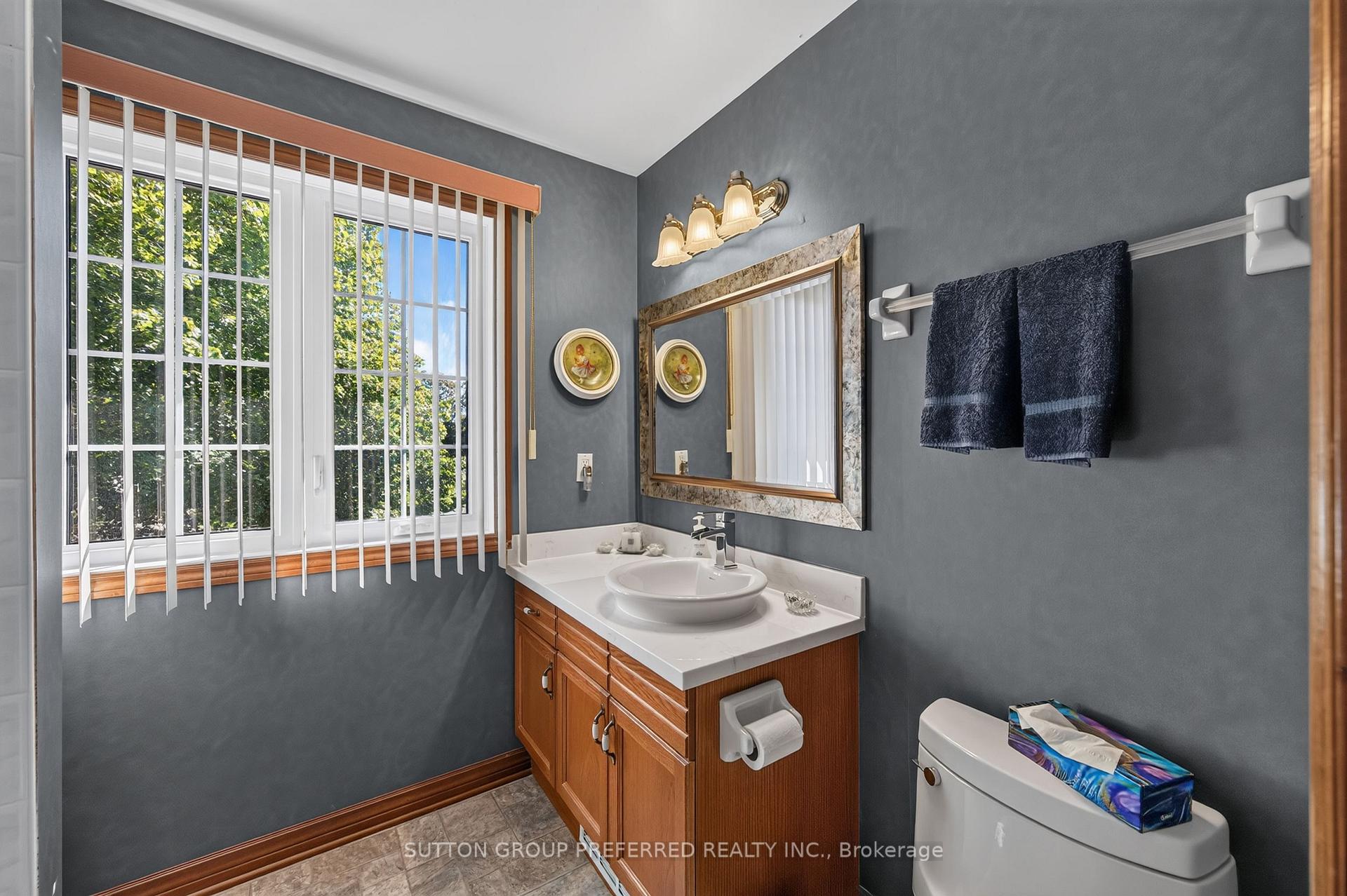 Photo 37 of 1035 Dearness Drive, London, South Y — HOMEH