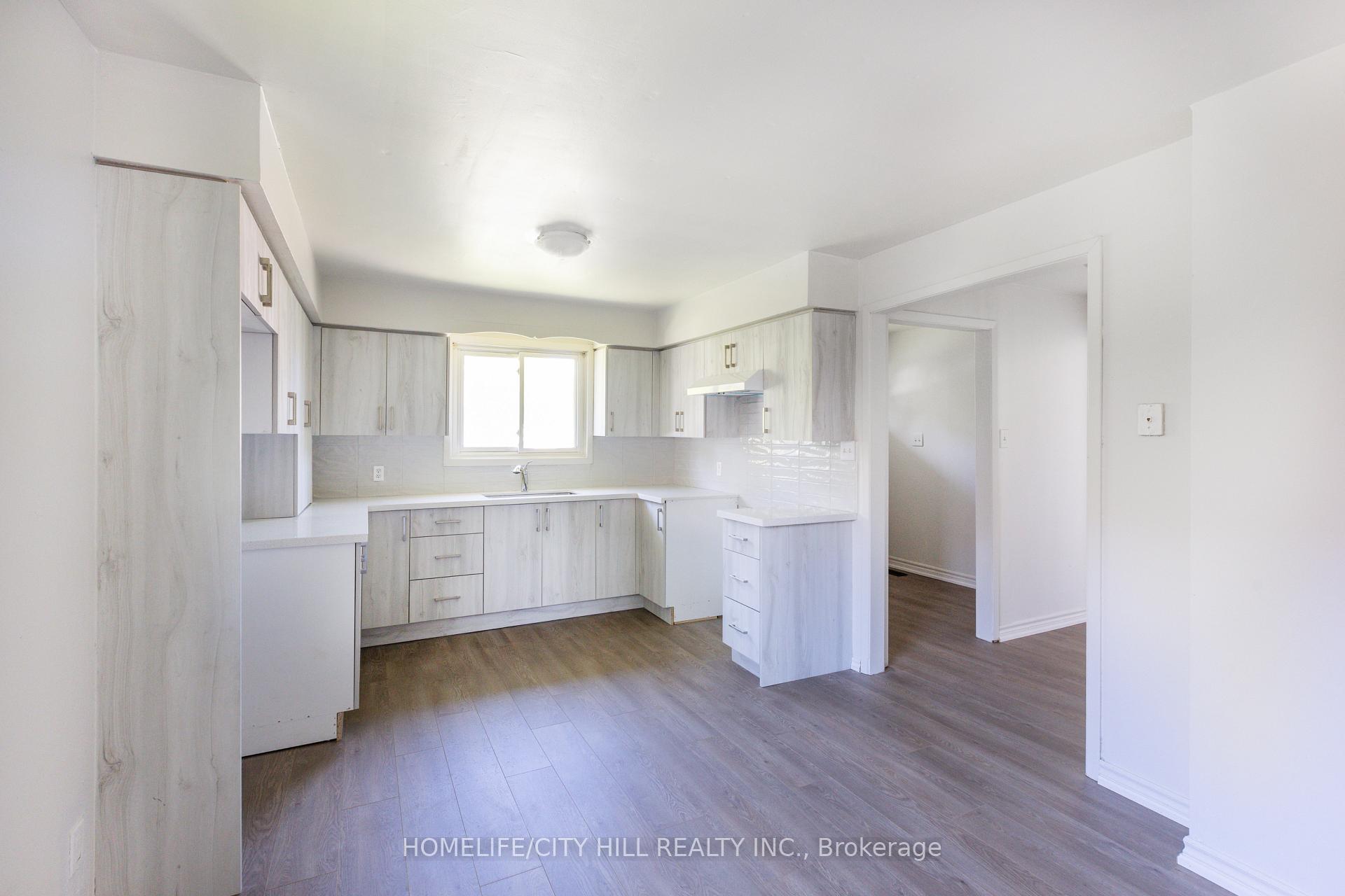 Photo 3 of 347 Hollywood Drive, Georgina, Keswick South — HOMEH