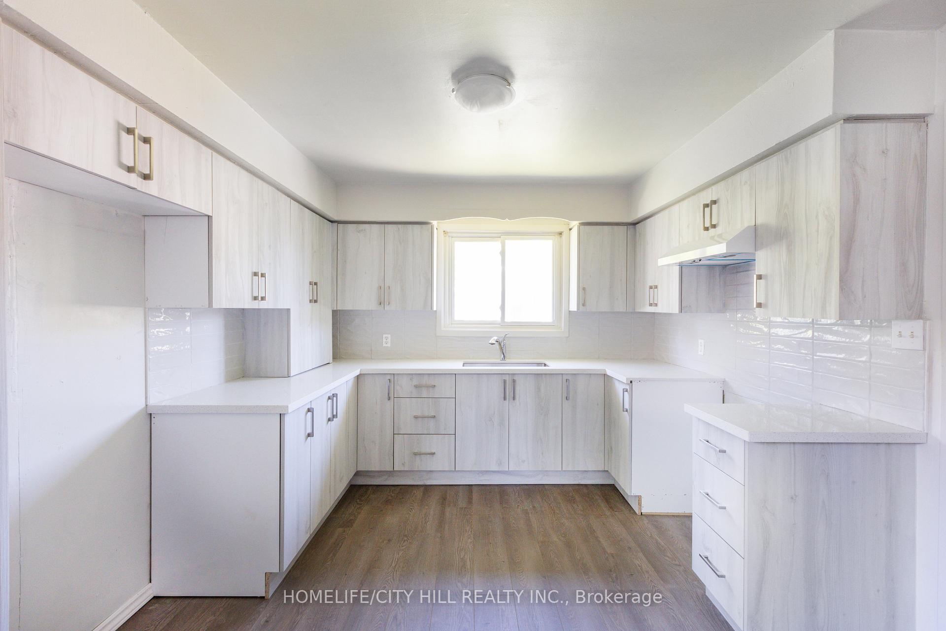 Photo 4 of 347 Hollywood Drive, Georgina, Keswick South — HOMEH