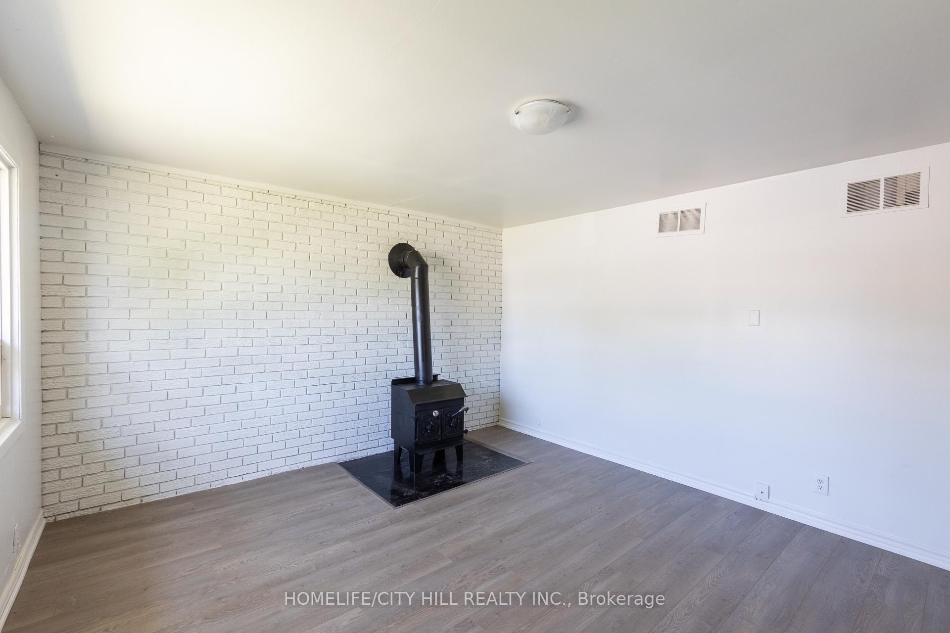 Photo 6 of 347 Hollywood Drive, Georgina, Keswick South — HOMEH