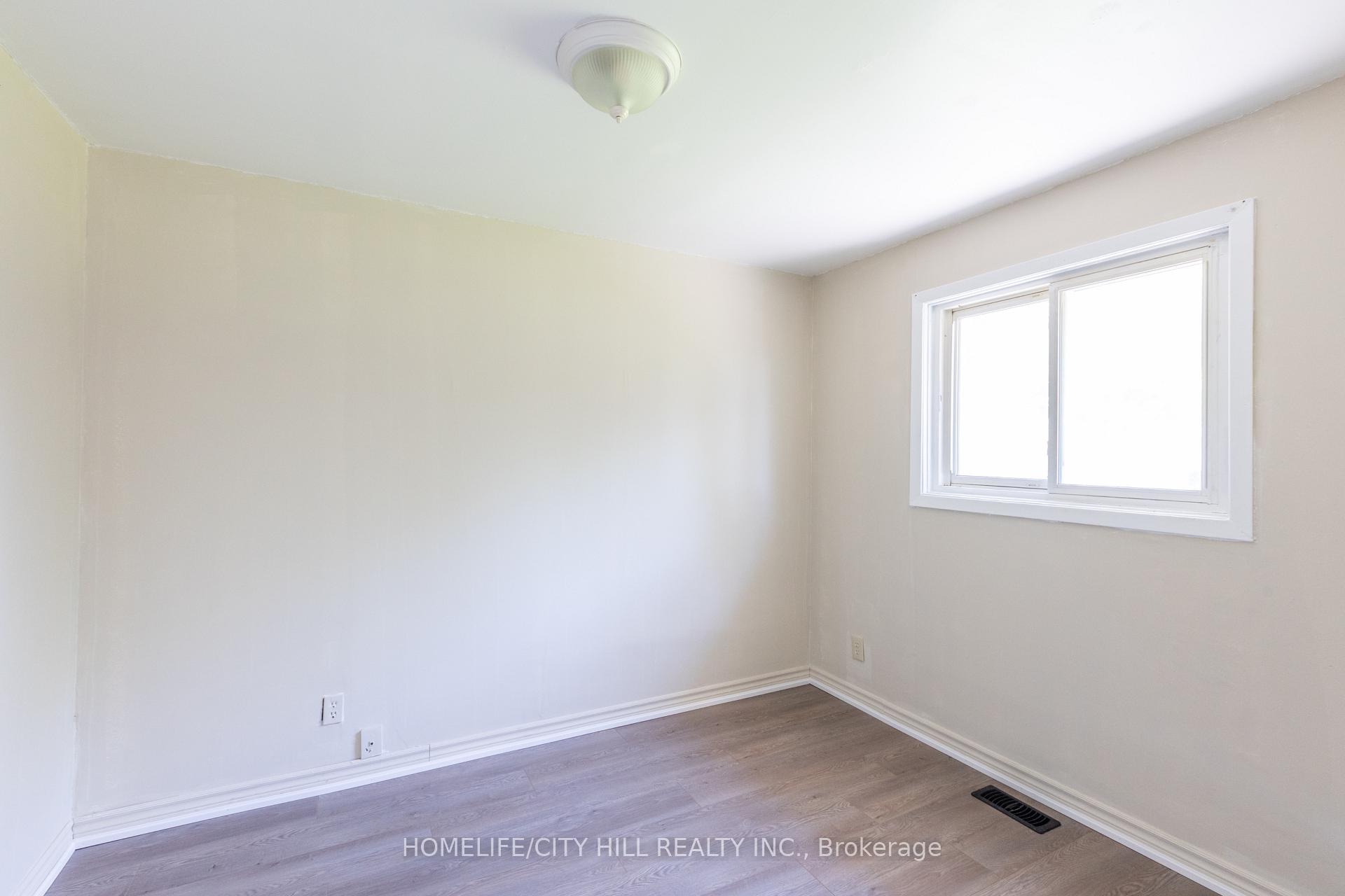 Photo 13 of 347 Hollywood Drive, Georgina, Keswick South — HOMEH
