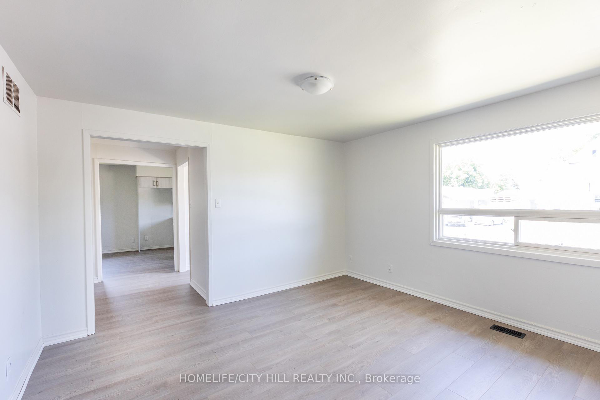 Photo 15 of 347 Hollywood Drive, Georgina, Keswick South — HOMEH