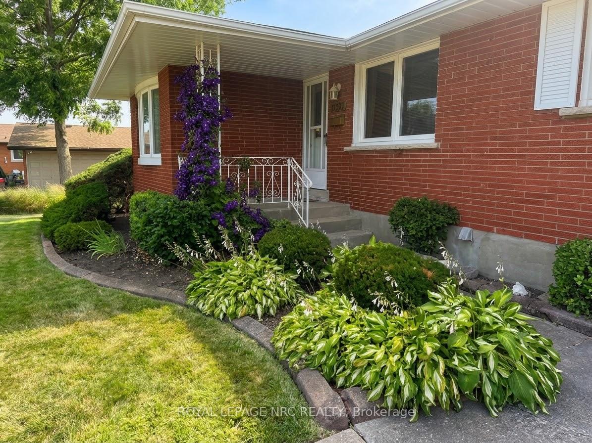 Photo 4 of 6771 Argyll Court, Niagara Falls, Arad/Fallsview — HOMEH