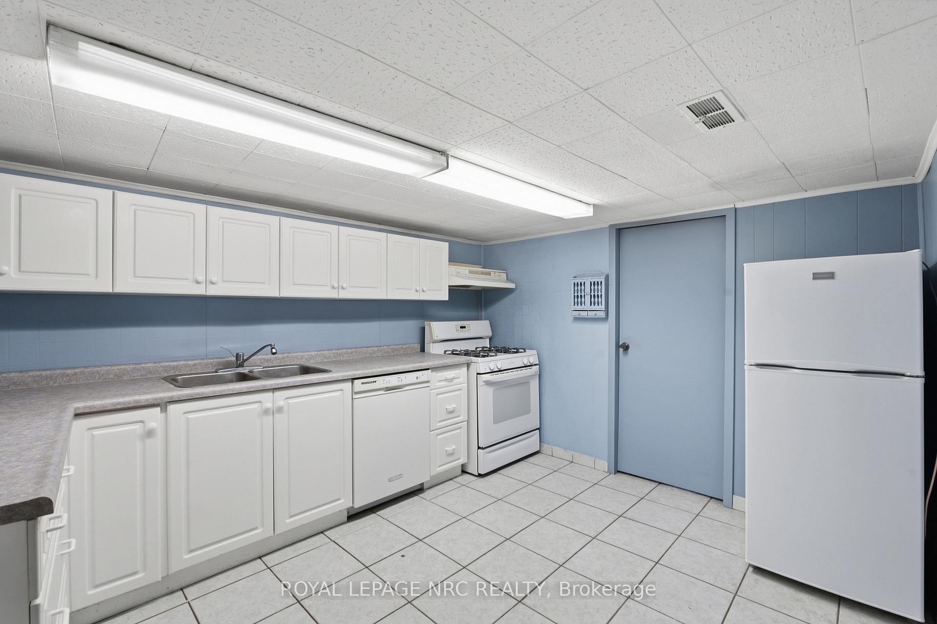 Photo 25 of 6771 Argyll Court, Niagara Falls, Arad/Fallsview — HOMEH