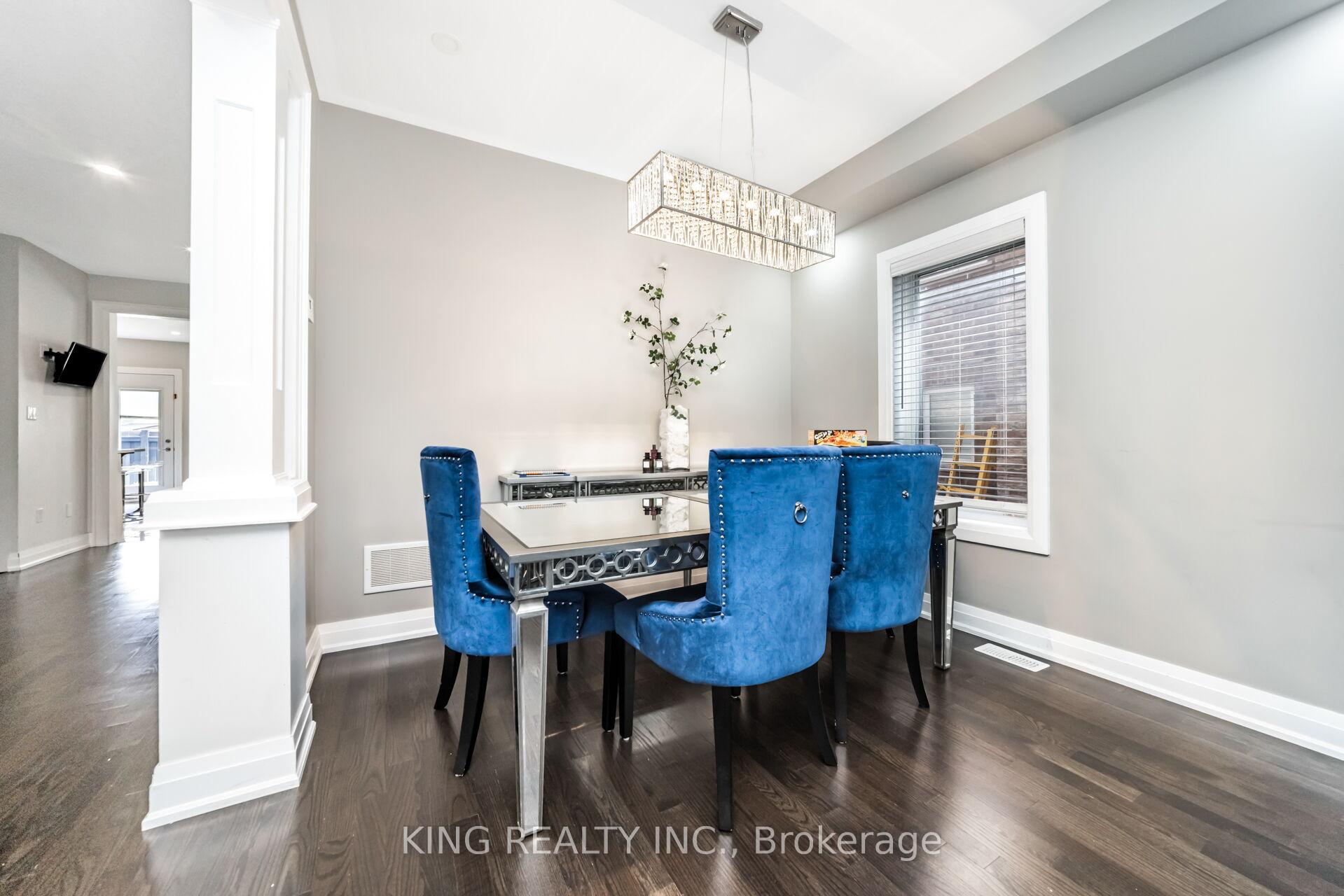 Photo 5 of 11 Malpass Street, Brampton, Northwest Brampton — HOMEH