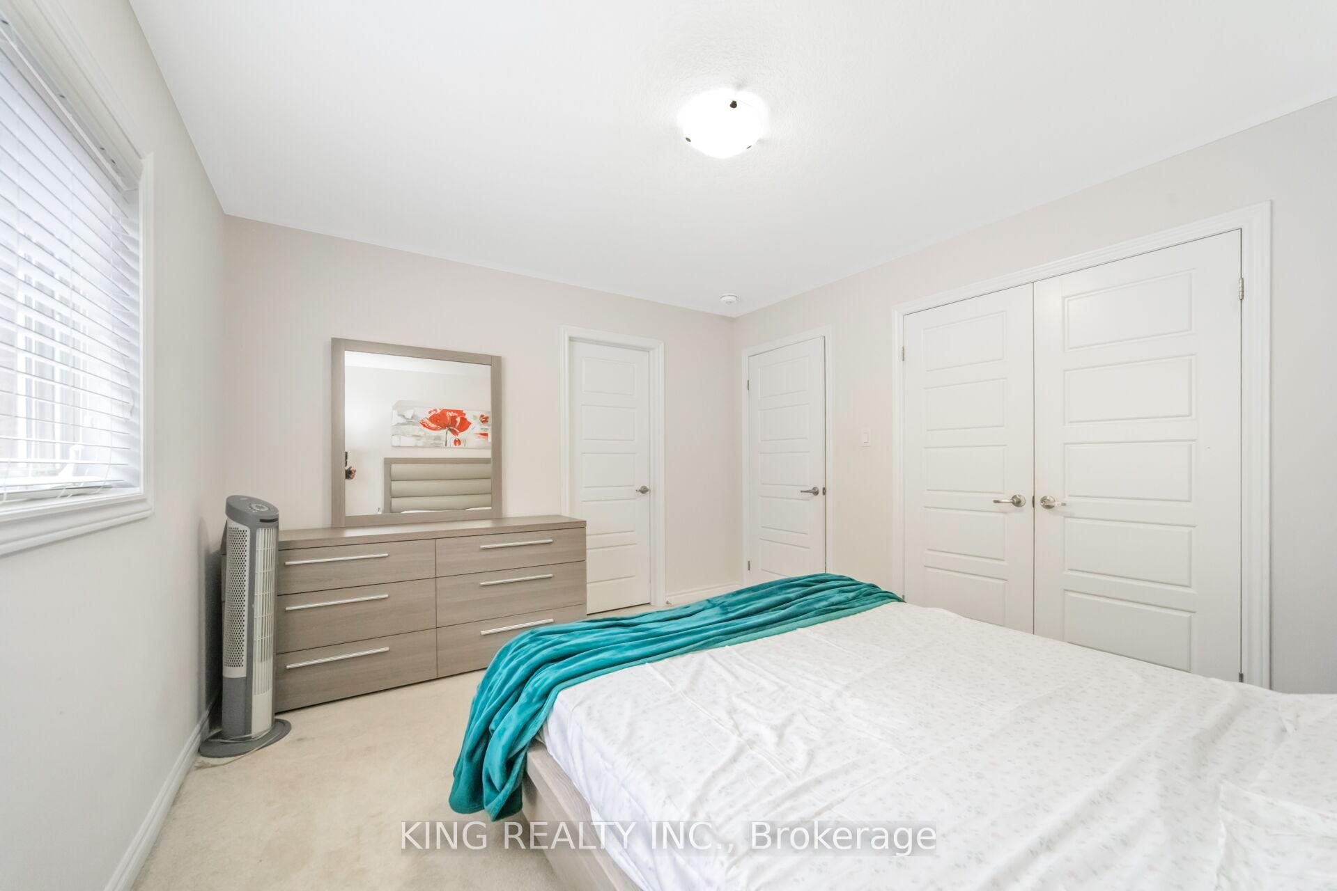 Photo 22 of 11 Malpass Street, Brampton, Northwest Brampton — HOMEH