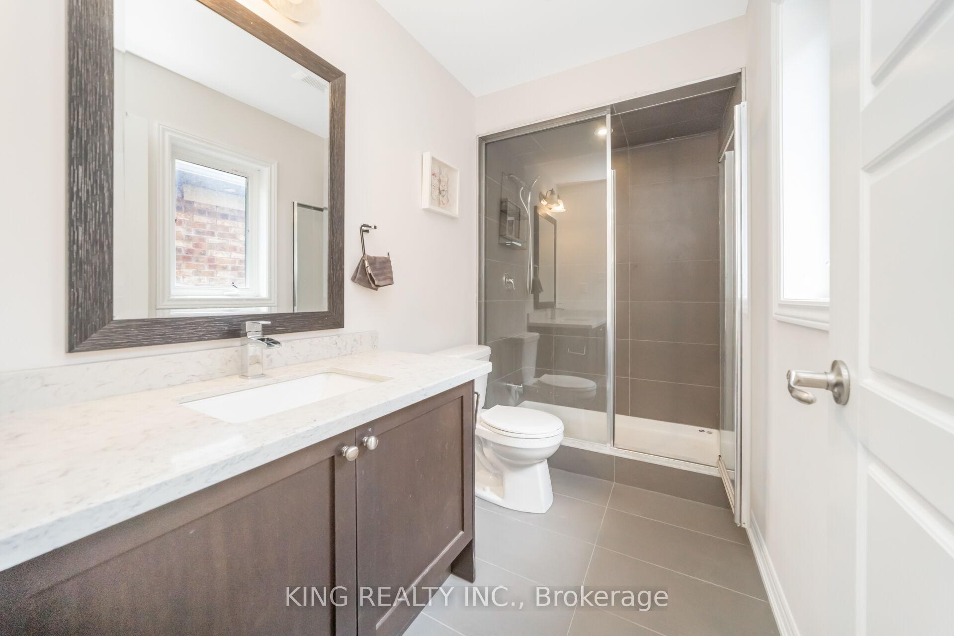 Photo 25 of 11 Malpass Street, Brampton, Northwest Brampton — HOMEH