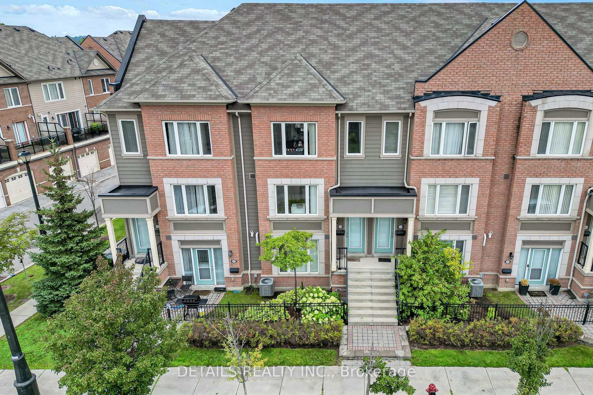 Photo 3 of 149 Lewis Honey Drive, Aurora, Bayview Northeast — HOMEH
