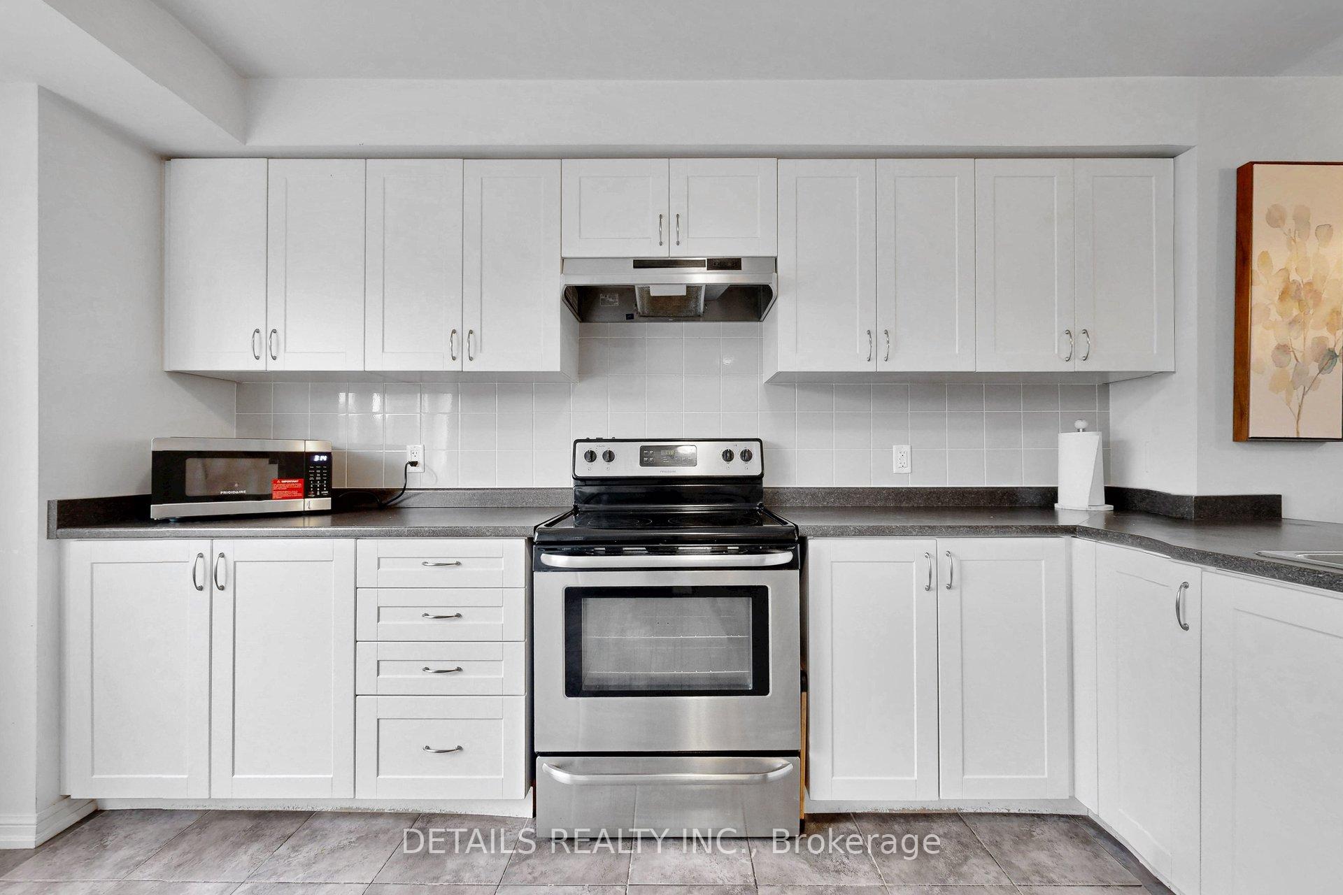 Photo 10 of 149 Lewis Honey Drive, Aurora, Bayview Northeast — HOMEH