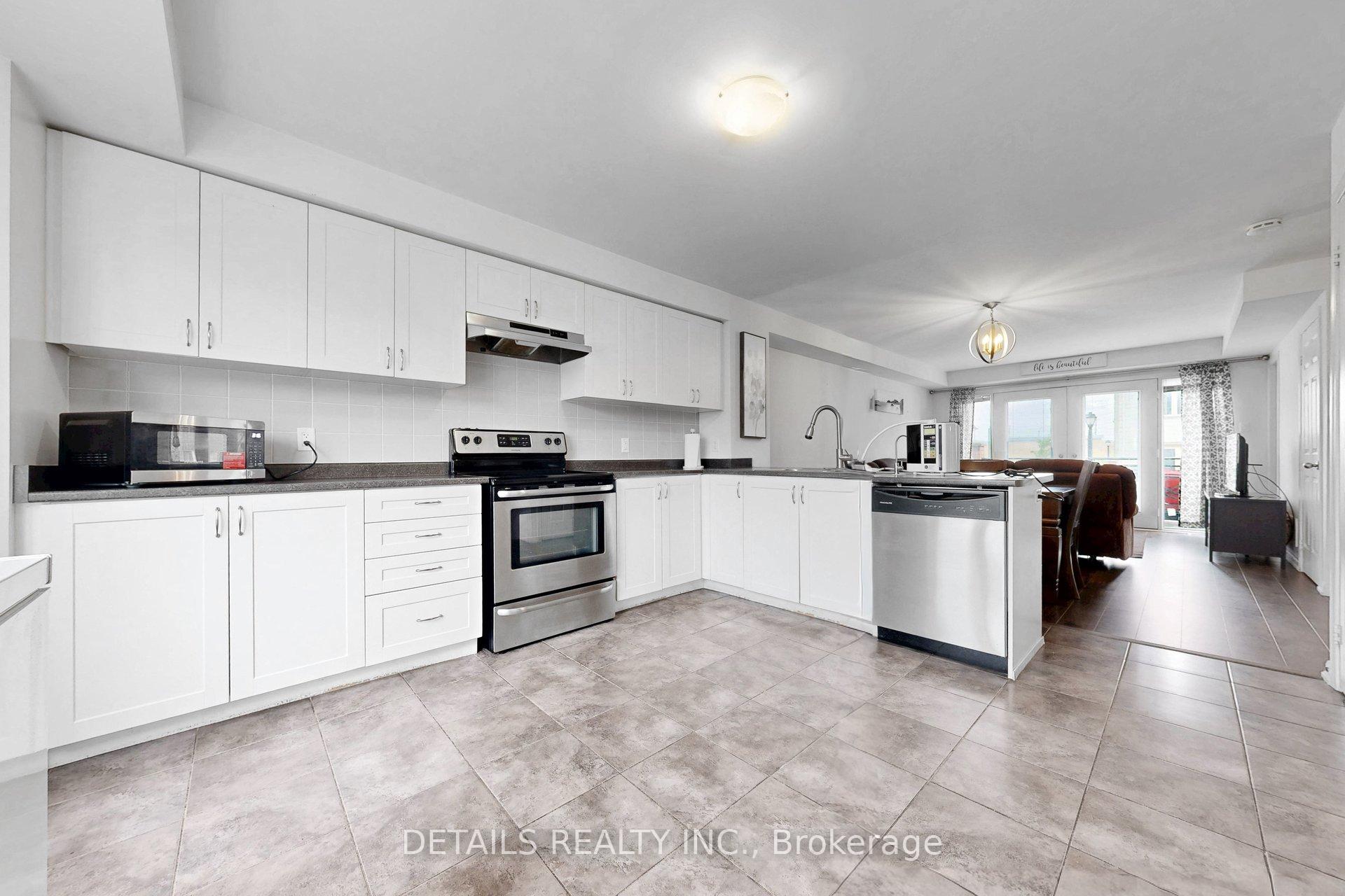 Photo 12 of 149 Lewis Honey Drive, Aurora, Bayview Northeast — HOMEH