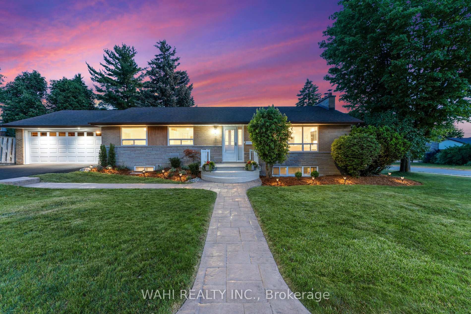 Photo 2 of 39 Nanwood Drive, Brampton, Brampton East — HOMEH
