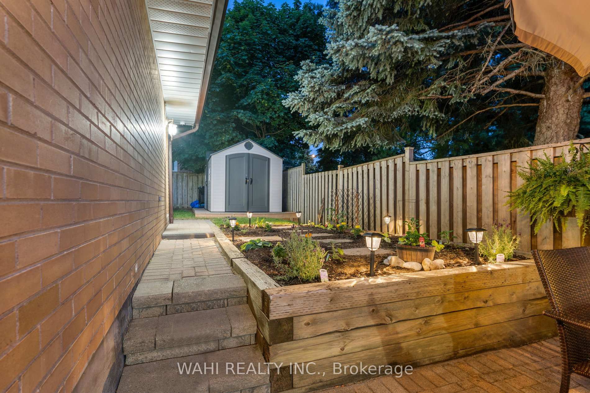 Photo 40 of 39 Nanwood Drive, Brampton, Brampton East — HOMEH