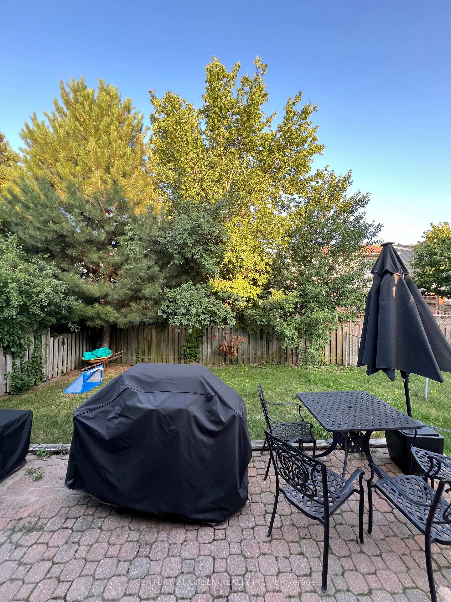 Photo 8 of 51 Cowan Road, Brampton, Brampton West — HOMEH