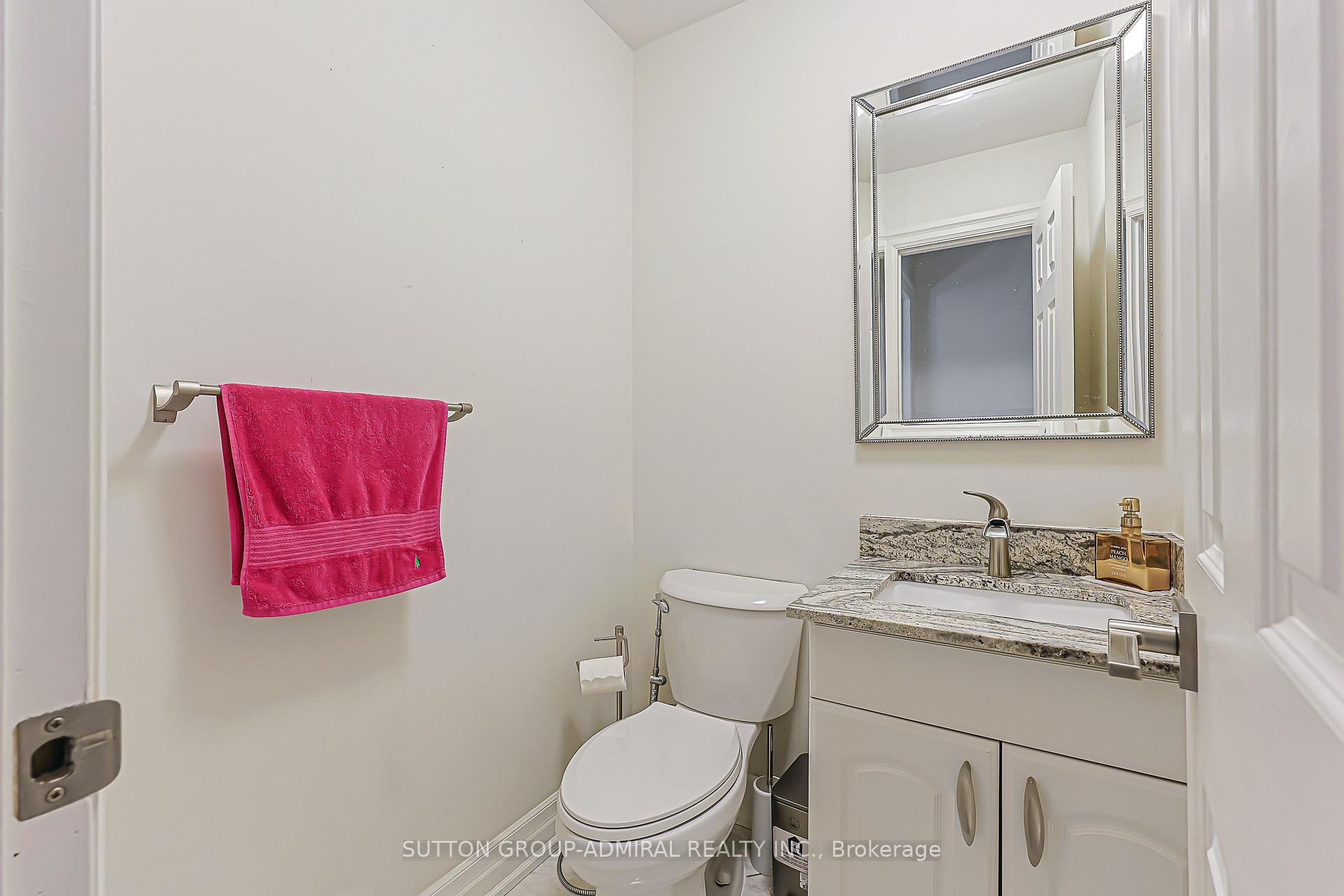 Photo 19 of 62 Pickett Crescent, Richmond Hill, Westbrook — HOMEH