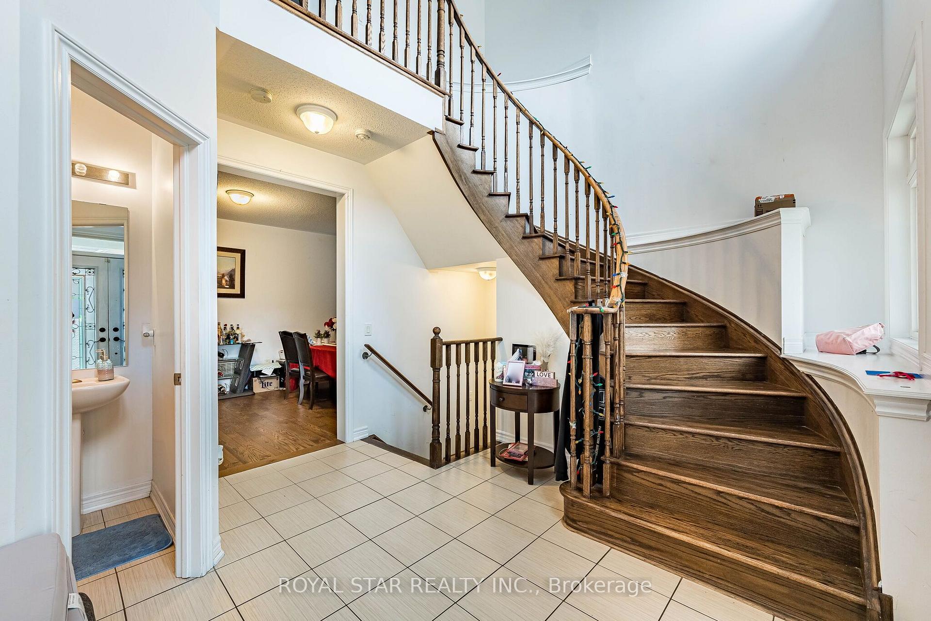 Photo 8 of 360 Col Phillips Drive, Shelburne — HOMEH