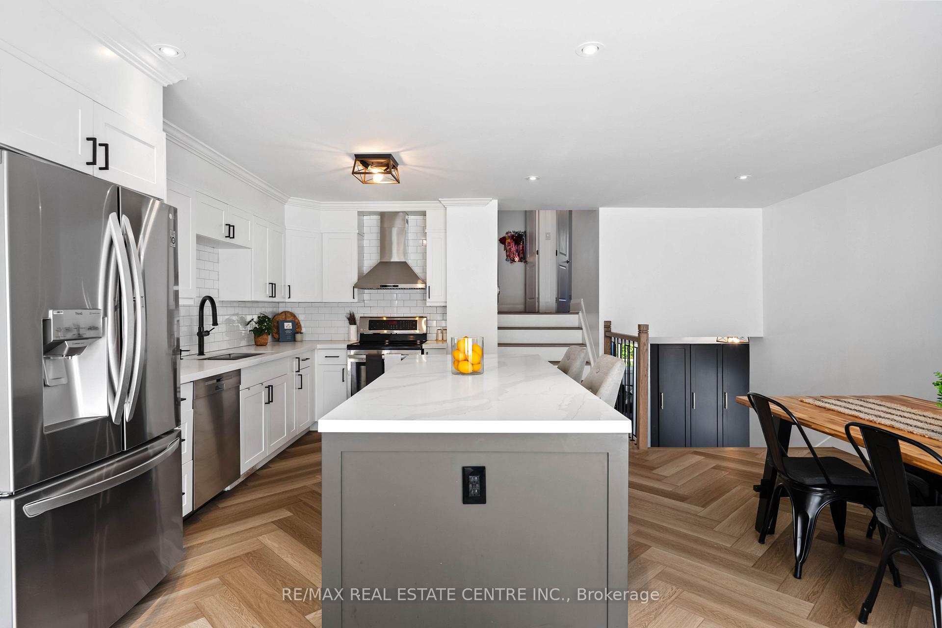 Photo 16 of 7 Madison Avenue, Orangeville — HOMEH