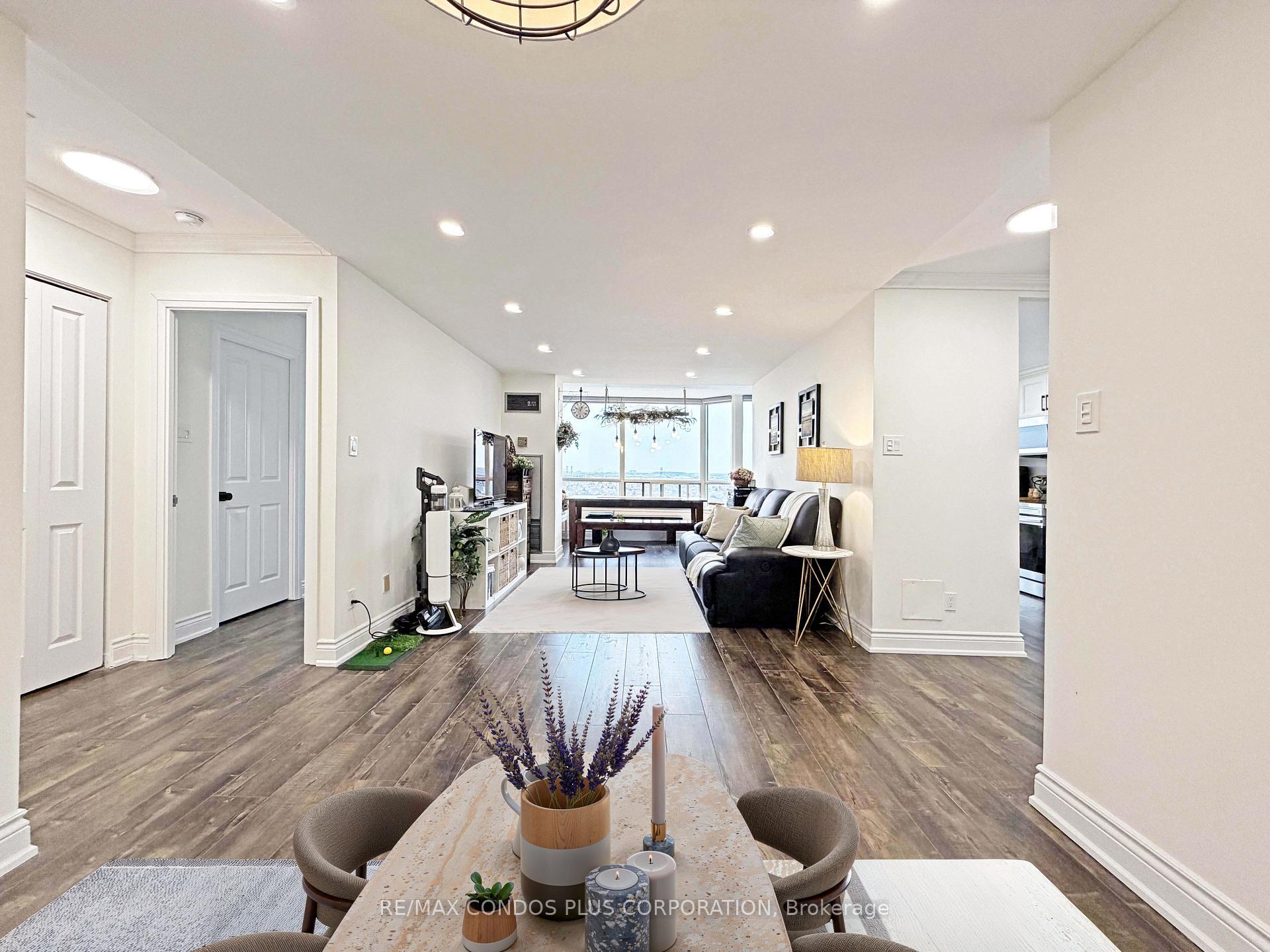 Photo 2 of Unit 1509, 120 Promenade Circle, Vaughan, Brownridge — HOMEH