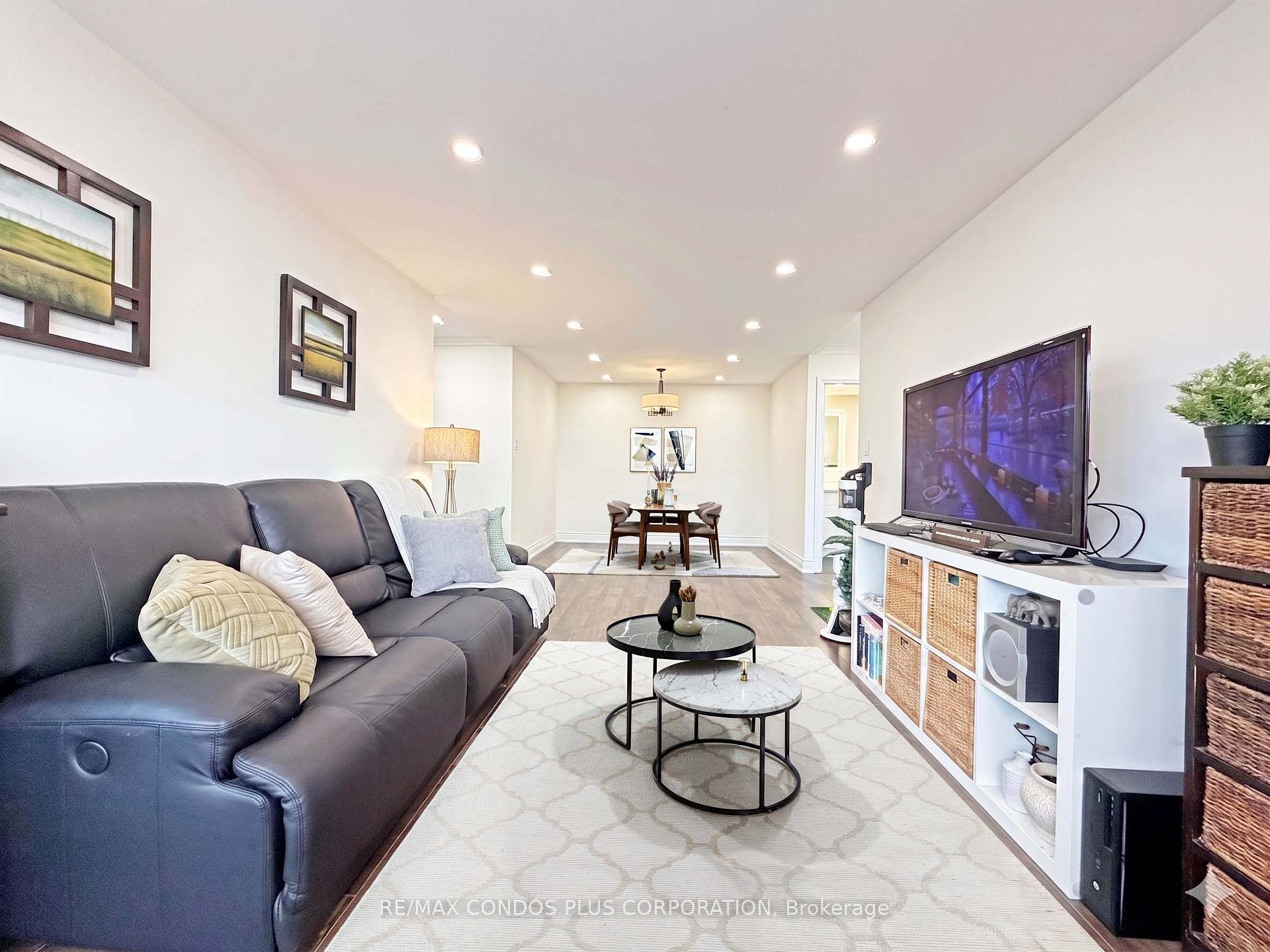 Photo 6 of Unit 1509, 120 Promenade Circle, Vaughan, Brownridge — HOMEH