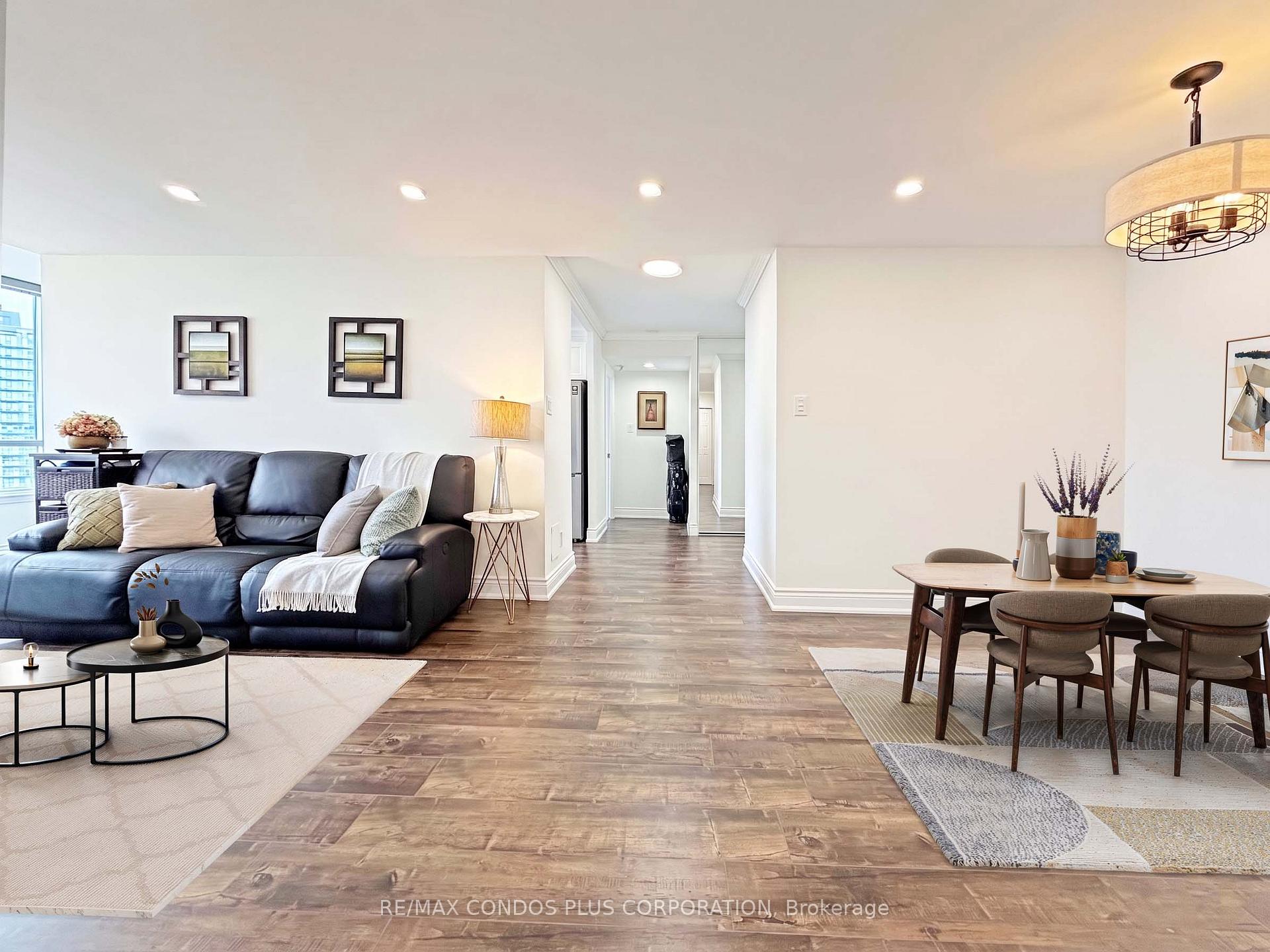 Photo 8 of Unit 1509, 120 Promenade Circle, Vaughan, Brownridge — HOMEH