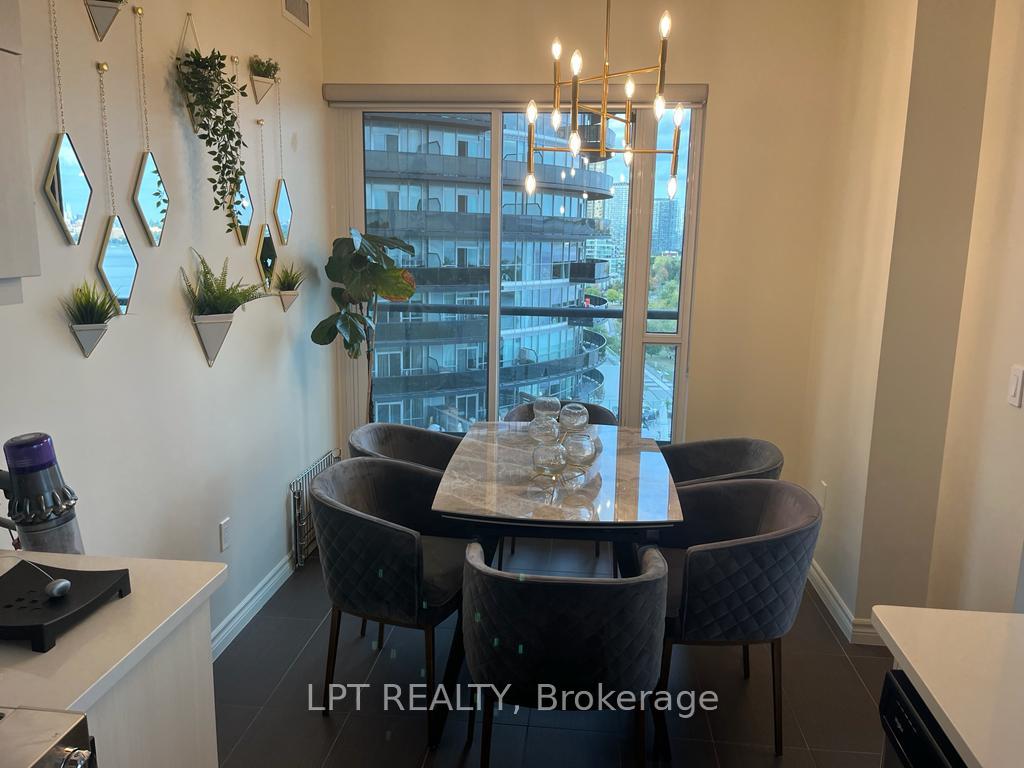 Photo 15 of Unit 1015, 390 Annie Craig Drive, Etobicoke, Mimico — HOMEH