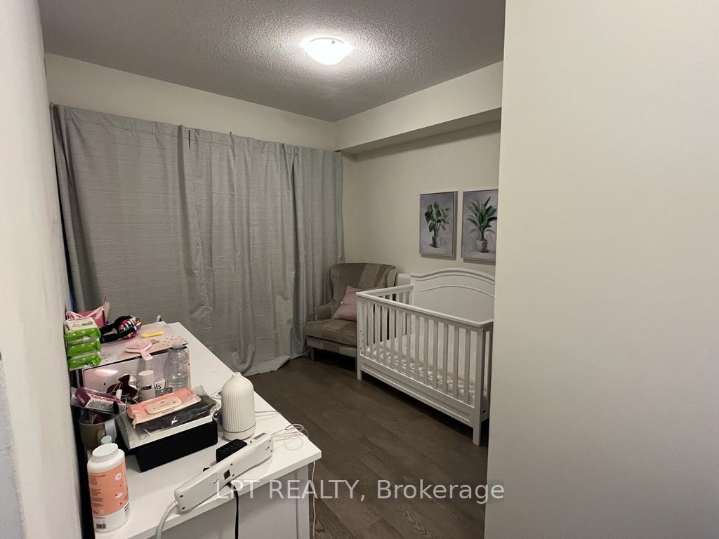 Photo 19 of Unit 1015, 390 Annie Craig Drive, Etobicoke, Mimico — HOMEH
