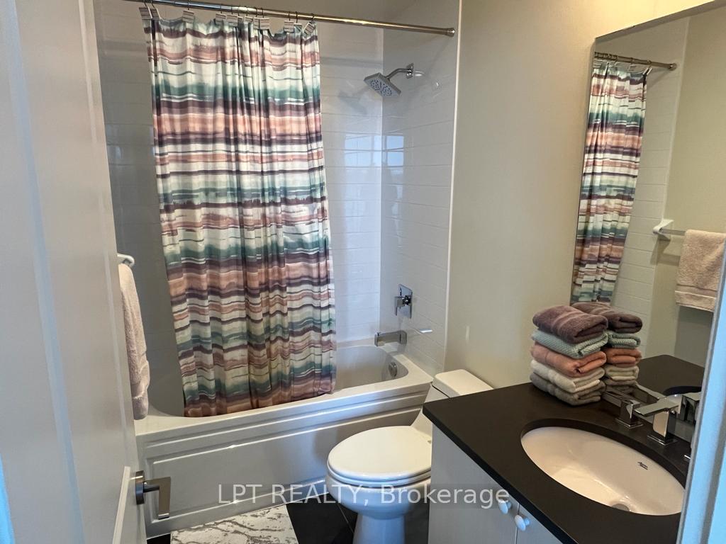 Photo 21 of Unit 1015, 390 Annie Craig Drive, Etobicoke, Mimico — HOMEH