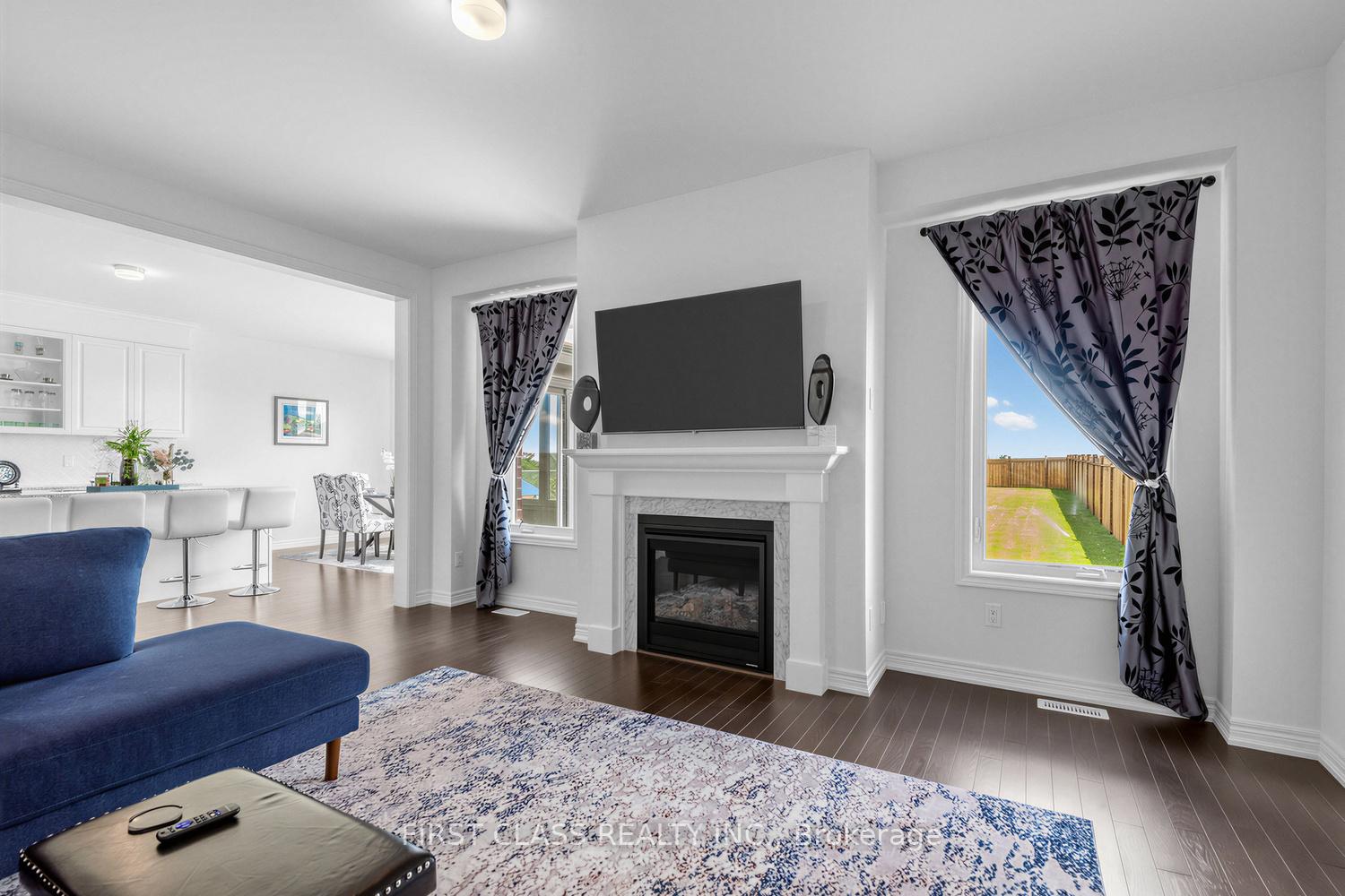 Photo 12 of 15 Abbey Crescent, Barrie, Rural Barrie Southeast — HOMEH