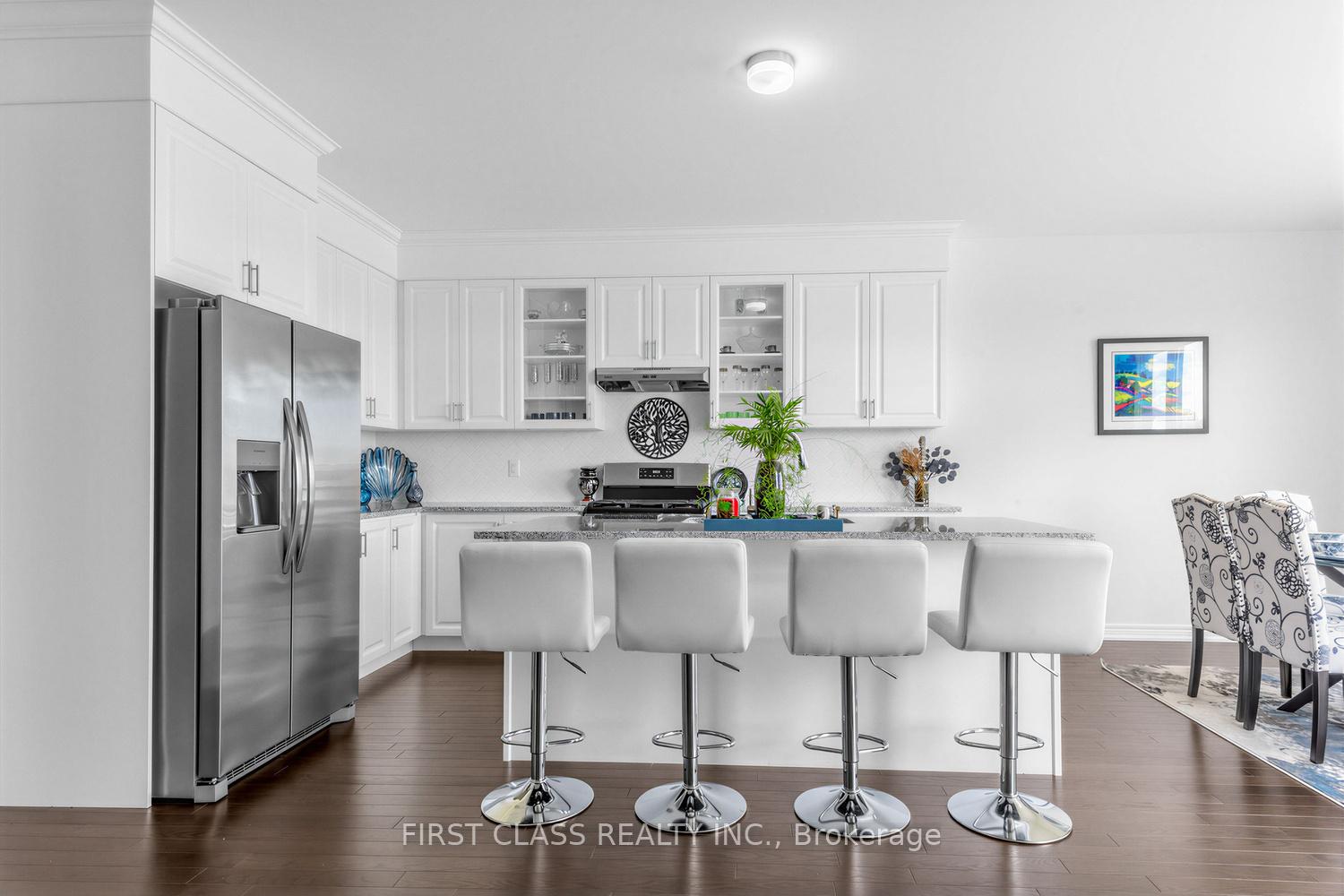 Photo 14 of 15 Abbey Crescent, Barrie, Rural Barrie Southeast — HOMEH