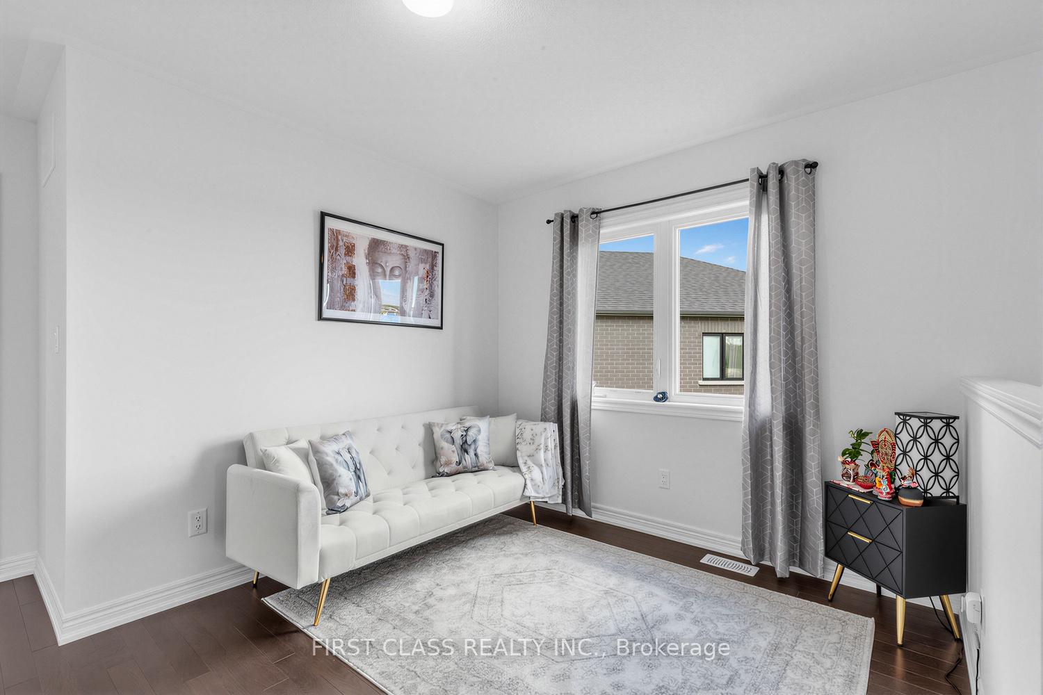 Photo 23 of 15 Abbey Crescent, Barrie, Rural Barrie Southeast — HOMEH