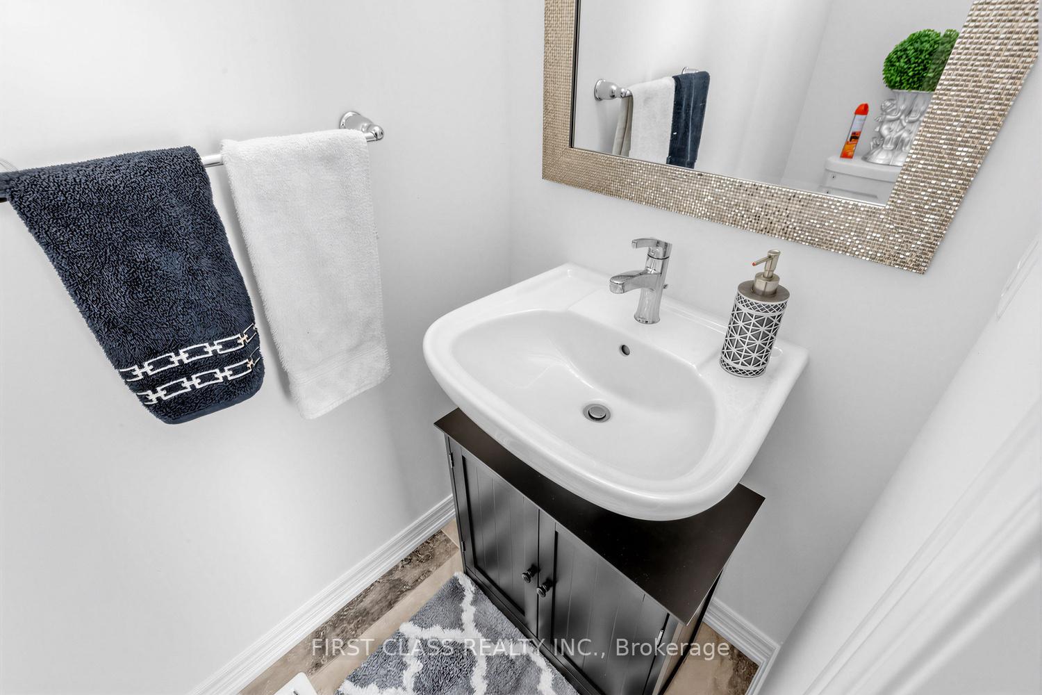 Photo 37 of 15 Abbey Crescent, Barrie, Rural Barrie Southeast — HOMEH