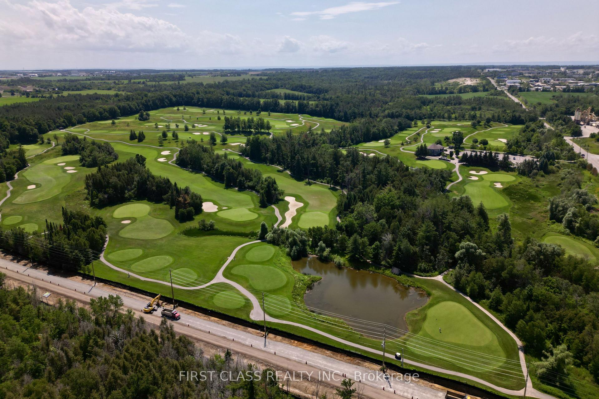 Photo 44 of 15 Abbey Crescent, Barrie, Rural Barrie Southeast — HOMEH