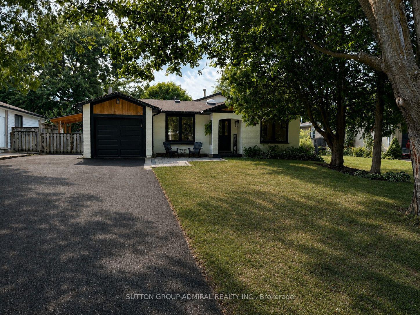 Photo 1 of 214 Centre Street N, New Tecumseth, Beeton — HOMEH